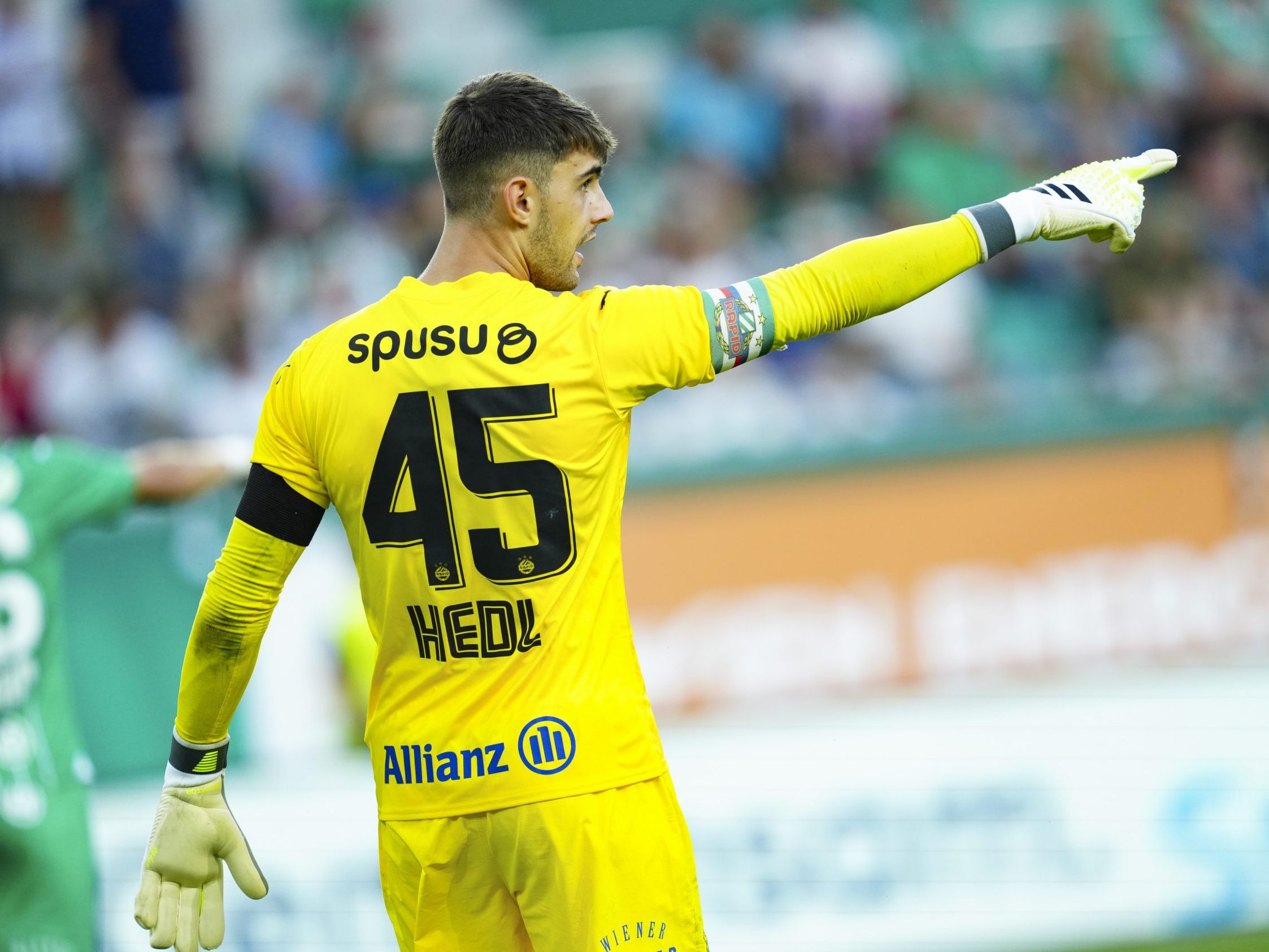 Rapid-Goalie Hedl ist gegen Austria Klagenfurt spielberechtigt.