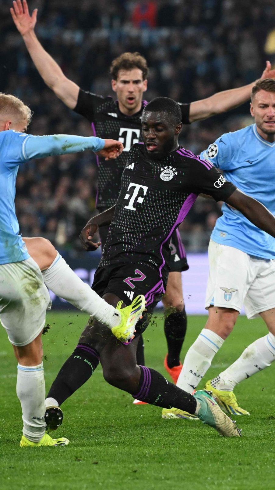 Bayern kämpft gegen vorzeitiges Aus