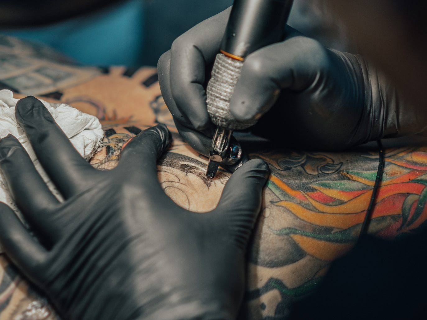 Eine Übersicht der Tätowierer und Aussteller in Wien.