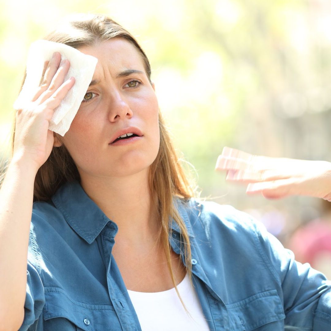 Herzinfarkt-Symptome bei Frauen sehen oft sehr anders aus als bei Männern.