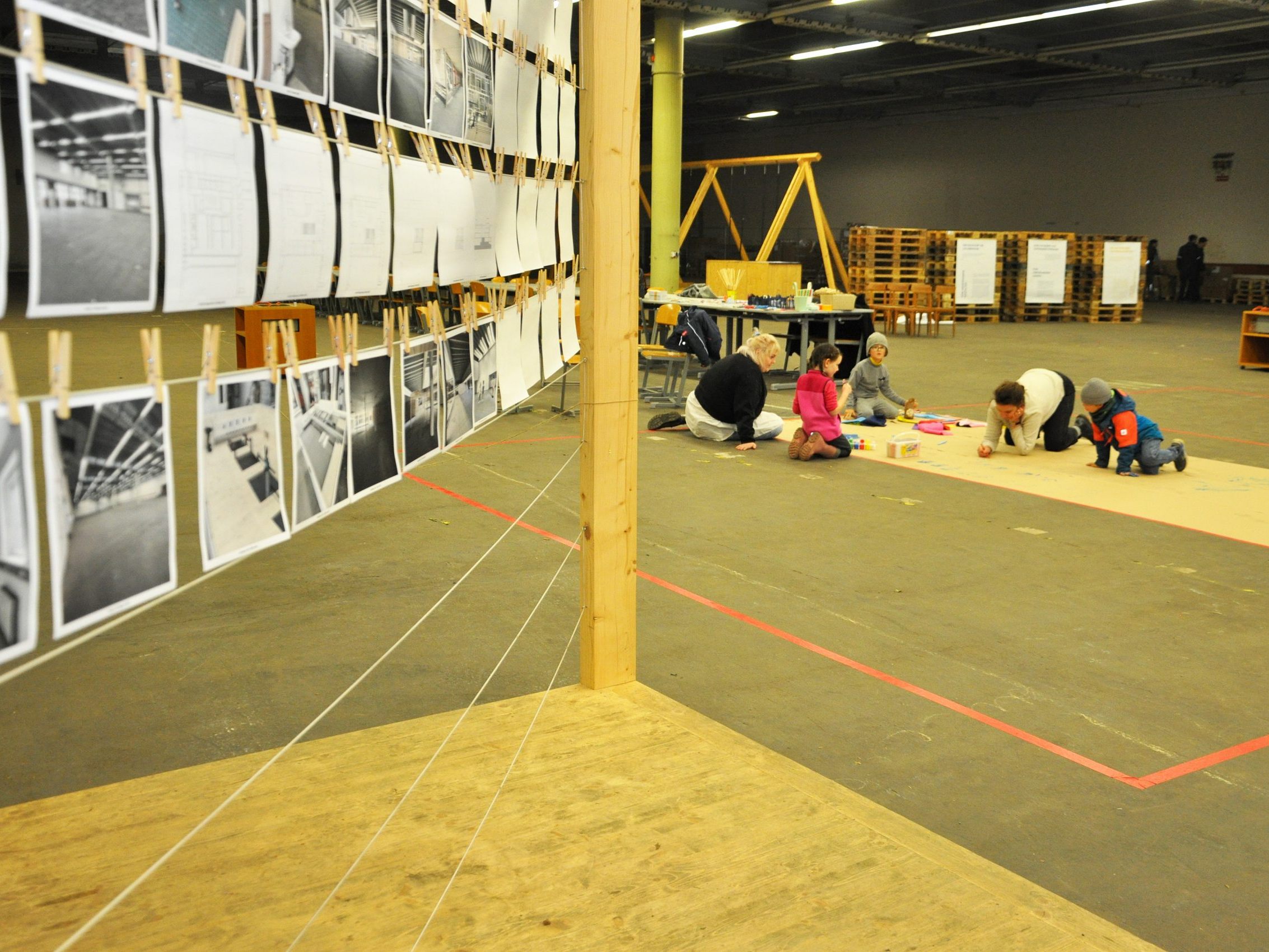 Die alten Industriehallen der CampusVäre wurden zur Spielwiese für kreative Kinder. Die alten Industriehallen der CampusVäre wurden zur Spielwiese für kreative Kinder.