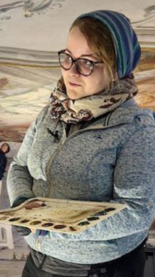 Die 286 Jahre alten Fresken der Stadtpfarrkirche St. Gallus in Bregenz wurden durch die sorgfältige Restaurierung von Mara Emprechtinger und ihrem Team zu neuem Leben erweckt.