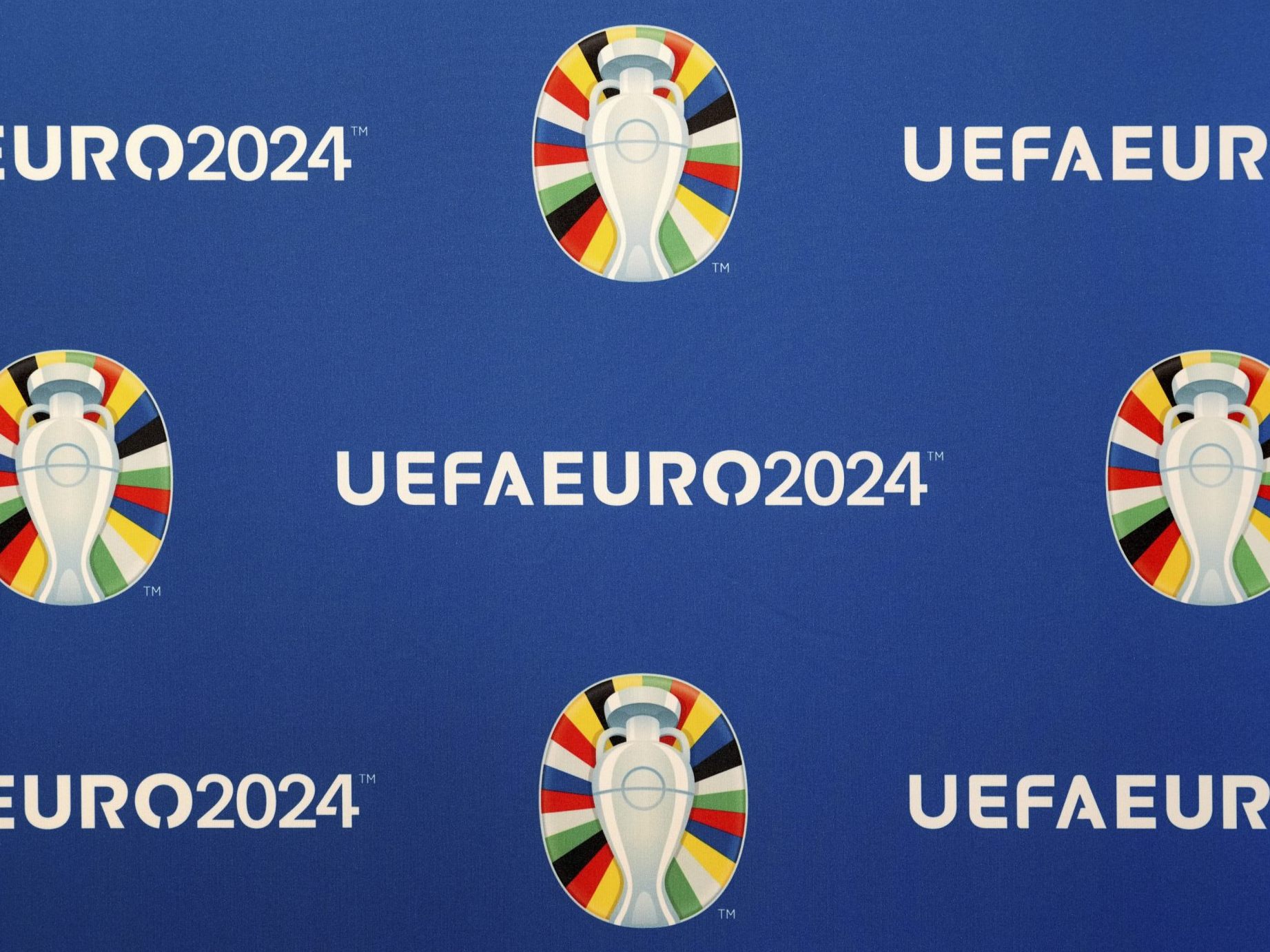 Die Spiele der Fußball-EM 2024 zeigen ServusTV und der ORF.