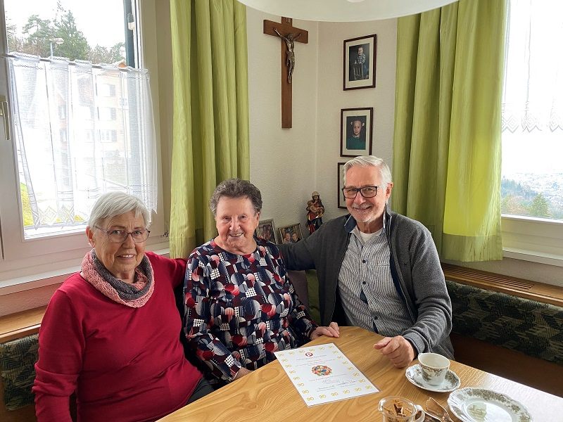 PVÖ Klaus-Weiler gratulierte Gertrud Matt zum 90er. PVÖ Klaus-Weiler gratulierte Gertrud Matt zum 90er.