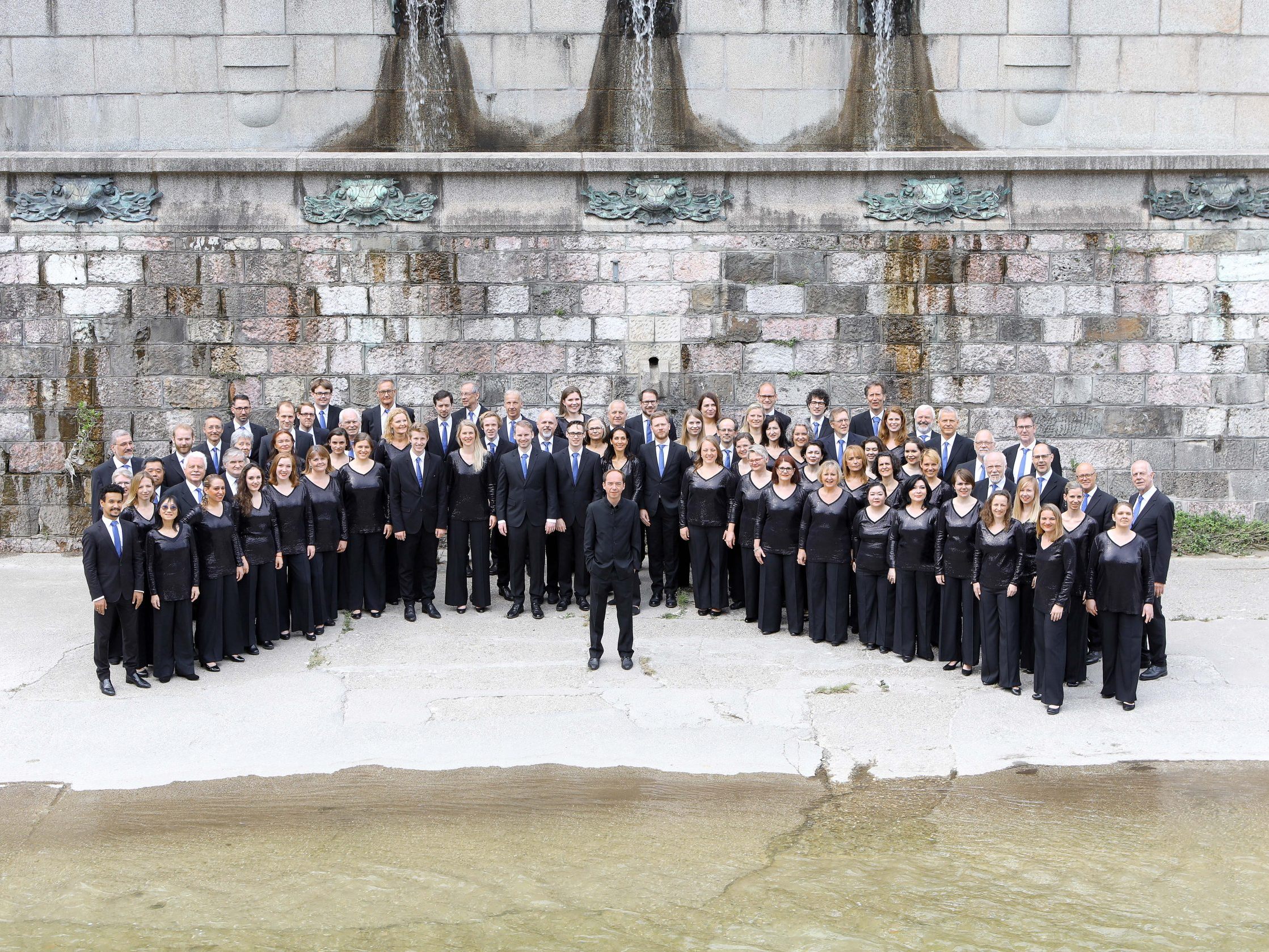 Der 80-köpfige Chor des Wiener Konzerthauses führt gemeinsam mit dem SOV das Oratorium „Paulus“ von Mendelssohn Bartholdy auf. Der 80-köpfige Chor des Wiener Konzerthauses führt gemeinsam mit dem SOV das Oratorium „Paulus“ von Mendelssohn Bartholdy auf.