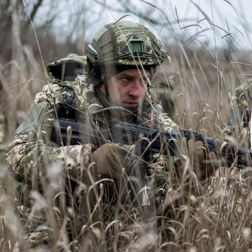 Polens Außenminister Sikorski (r.) bestätigt quasi ein laut ihm "offenes Geheimnis". (Symbolbild)
