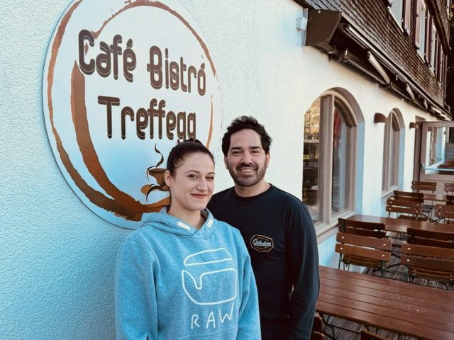 Miriam Pegoraro und Juan Manuel Taibi freuen sich auf die Gäste Miriam Pegoraro und Juan Manuel Taibi freuen sich auf die Gäste