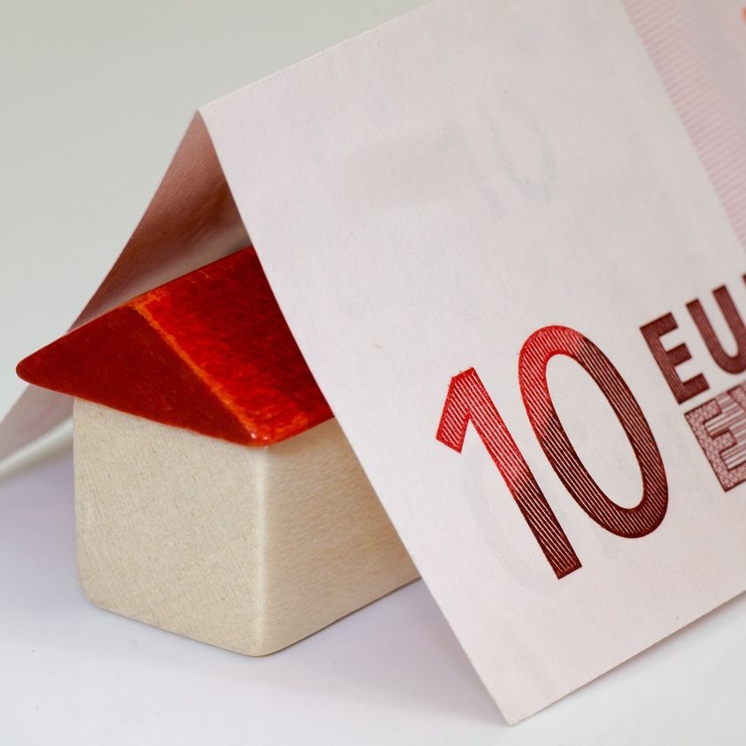 Ab April gilt eine Befreiung von Grundbuch- und Pfandeintragungsgebühr.