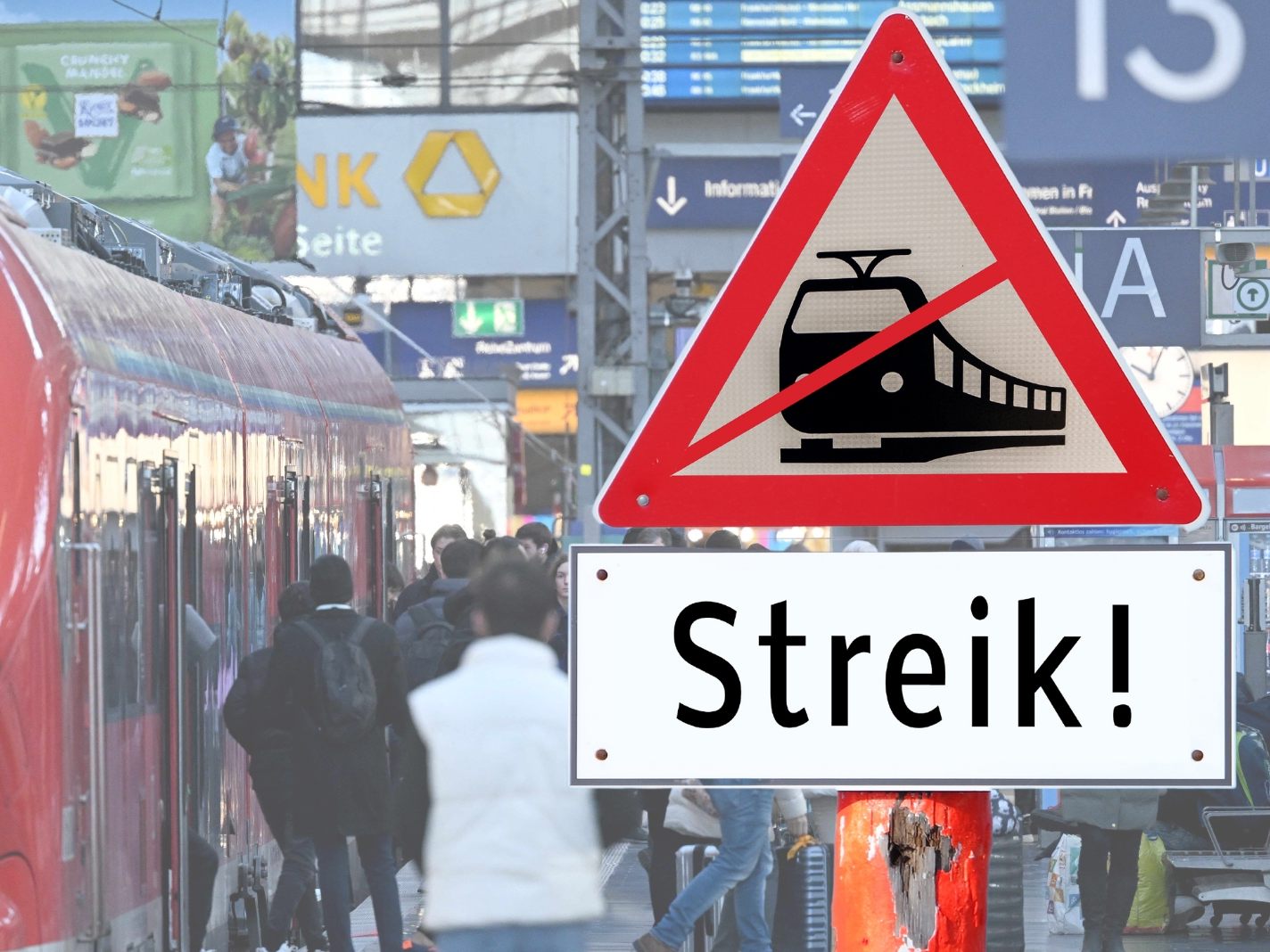 Ab Montag sind wieder Streiks möglich. (Symbolbild) Ab Montag sind wieder Streiks möglich. (Symbolbild)