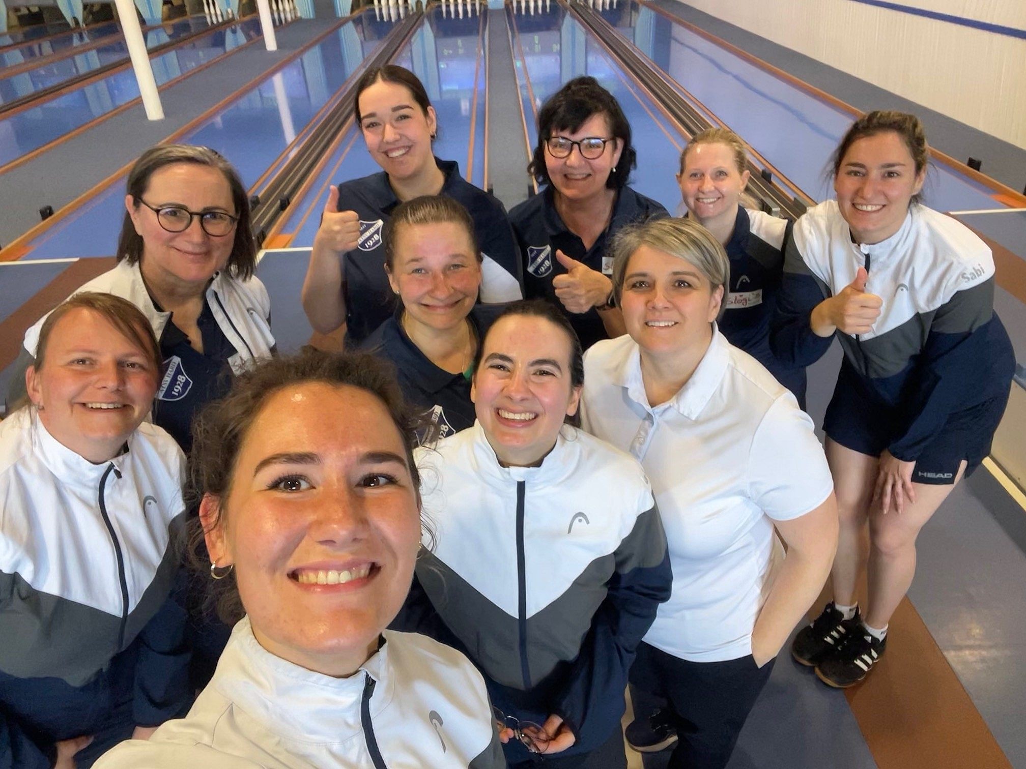 Jubel bei den Ländle-Kegel-Damen, die in der letzten Runde der Superliga ihr Können zeigten. Jubel bei den Ländle-Kegel-Damen, die in der letzten Runde der Superliga ihr Können zeigten.