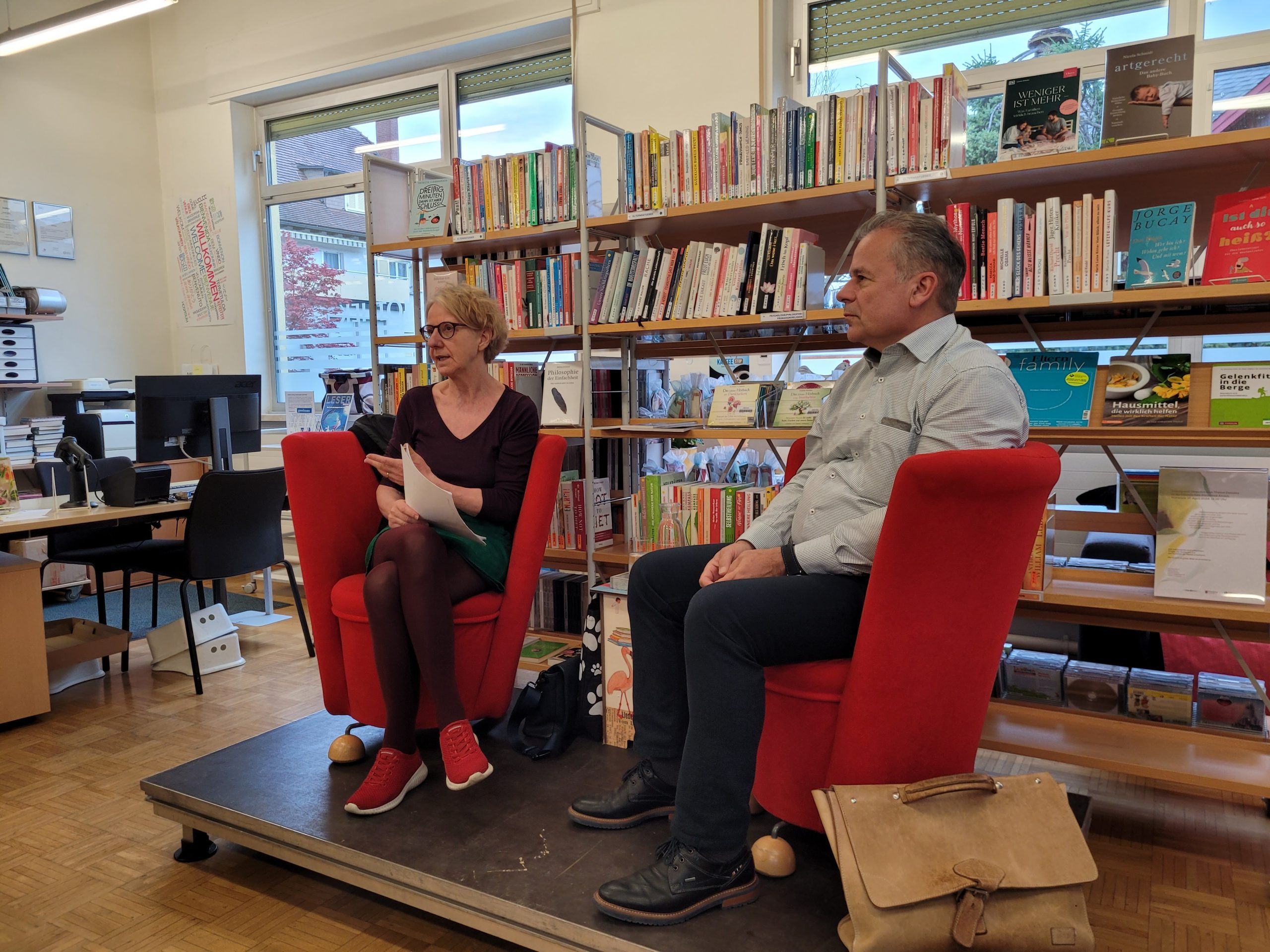 Dagmar Ullmann-Bauz und Norbert Schnetzer führten durch den Abend. Dagmar Ullmann-Bauz und Norbert Schnetzer führten durch den Abend.