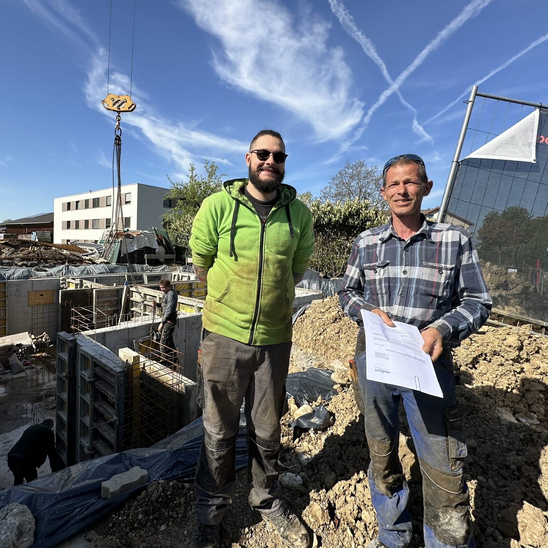 Robert Baumann verwirklicht mit seinem Stiefvater Johann Willi den Traum vom Eigenheim - mit vielen Hürden.