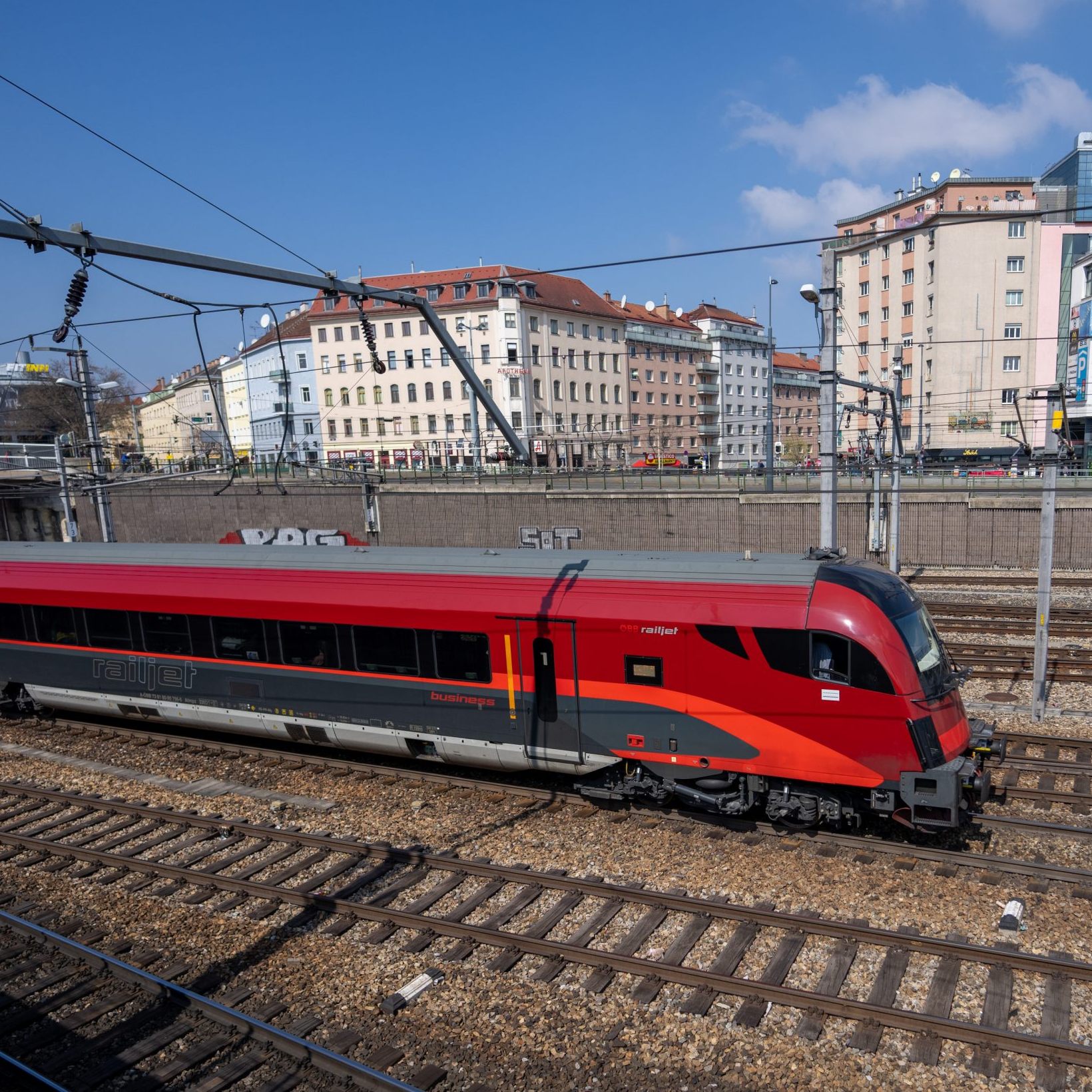 Trotz Passagierrekords verzeichnen die ÖBB einen gesunkenen Gewinn.