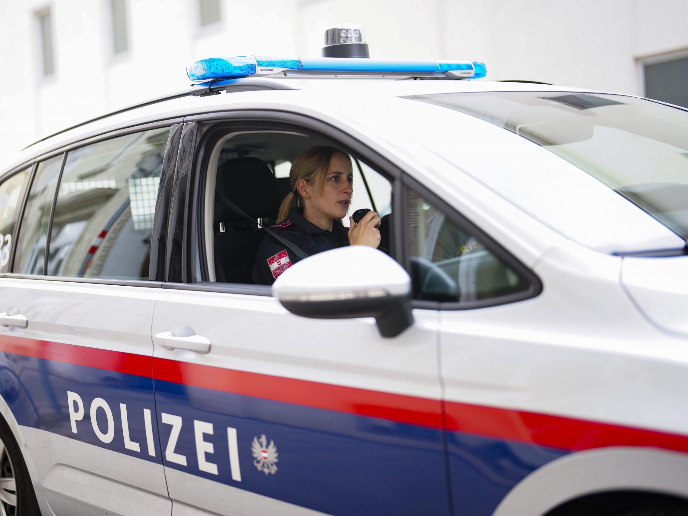 Ein Drogen-Lenker lieferte sich eine wilde Verfolgungsjagd mit der Wiener Polizei. Ein Drogen-Lenker lieferte sich eine wilde Verfolgungsjagd mit der Wiener Polizei.
