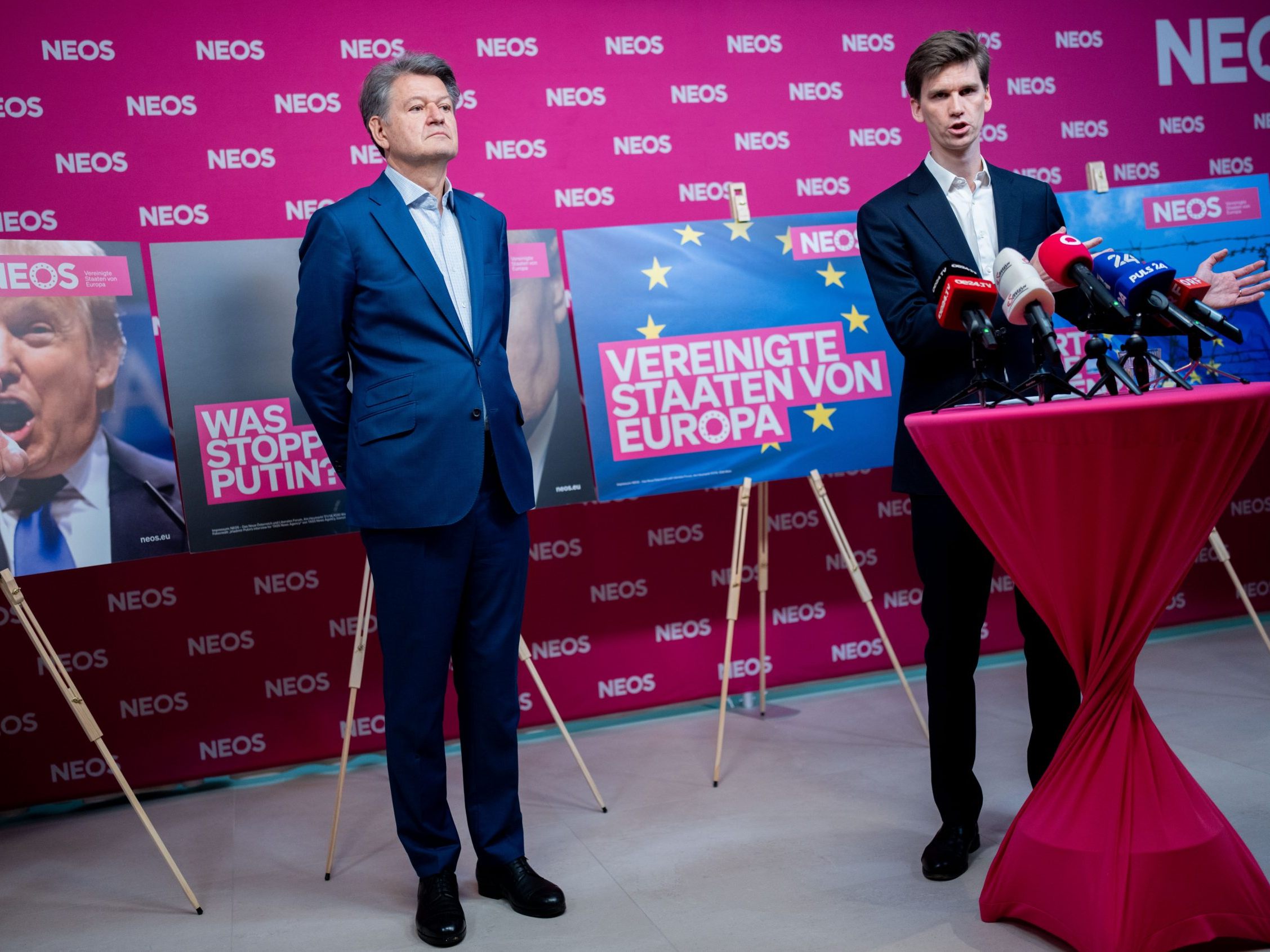NEOS-Plakatpräsentation vor EU-Wahl. NEOS-Plakatpräsentation vor EU-Wahl.