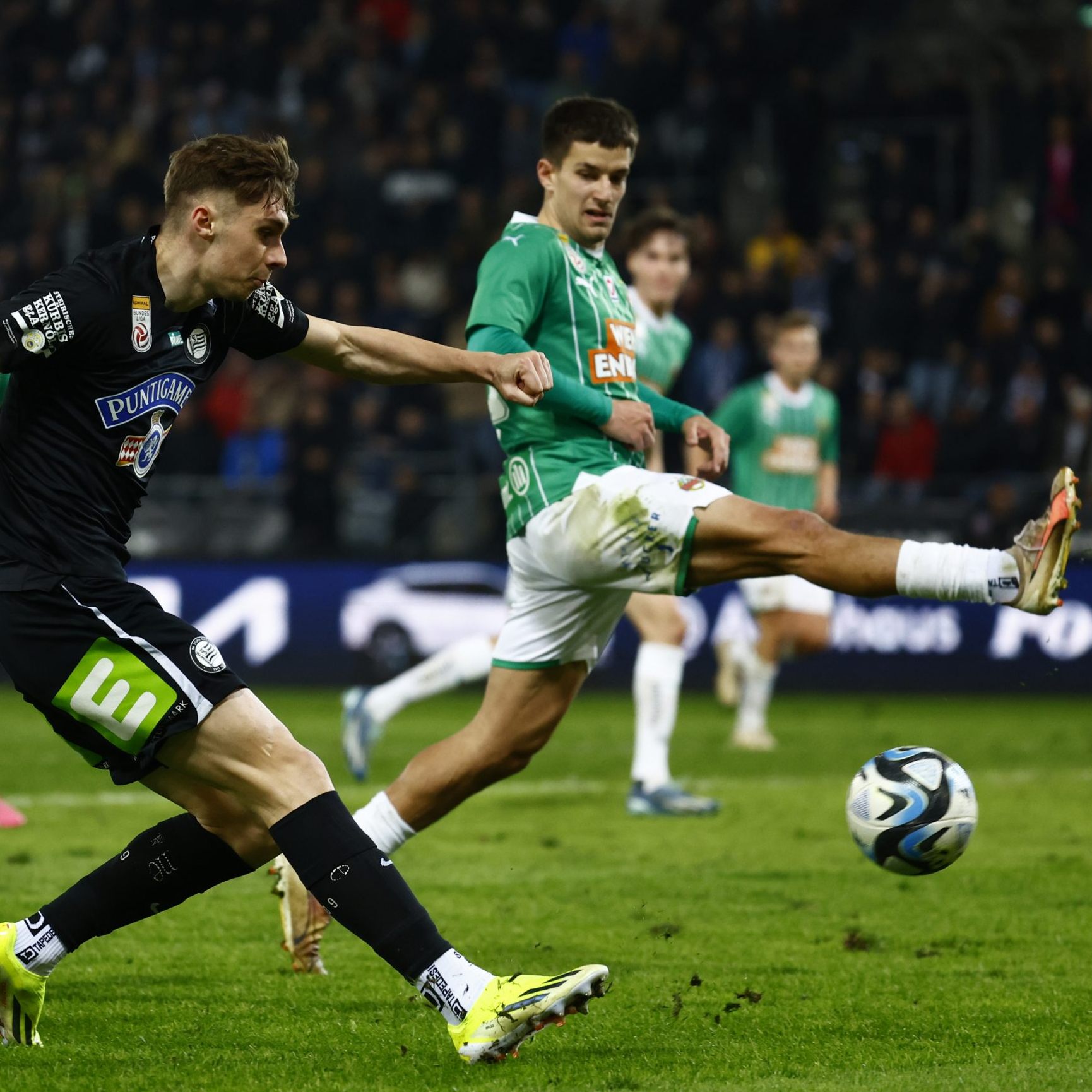 Sturm Graz will gegen Rapid Wien im Titelrennen vorlegen.