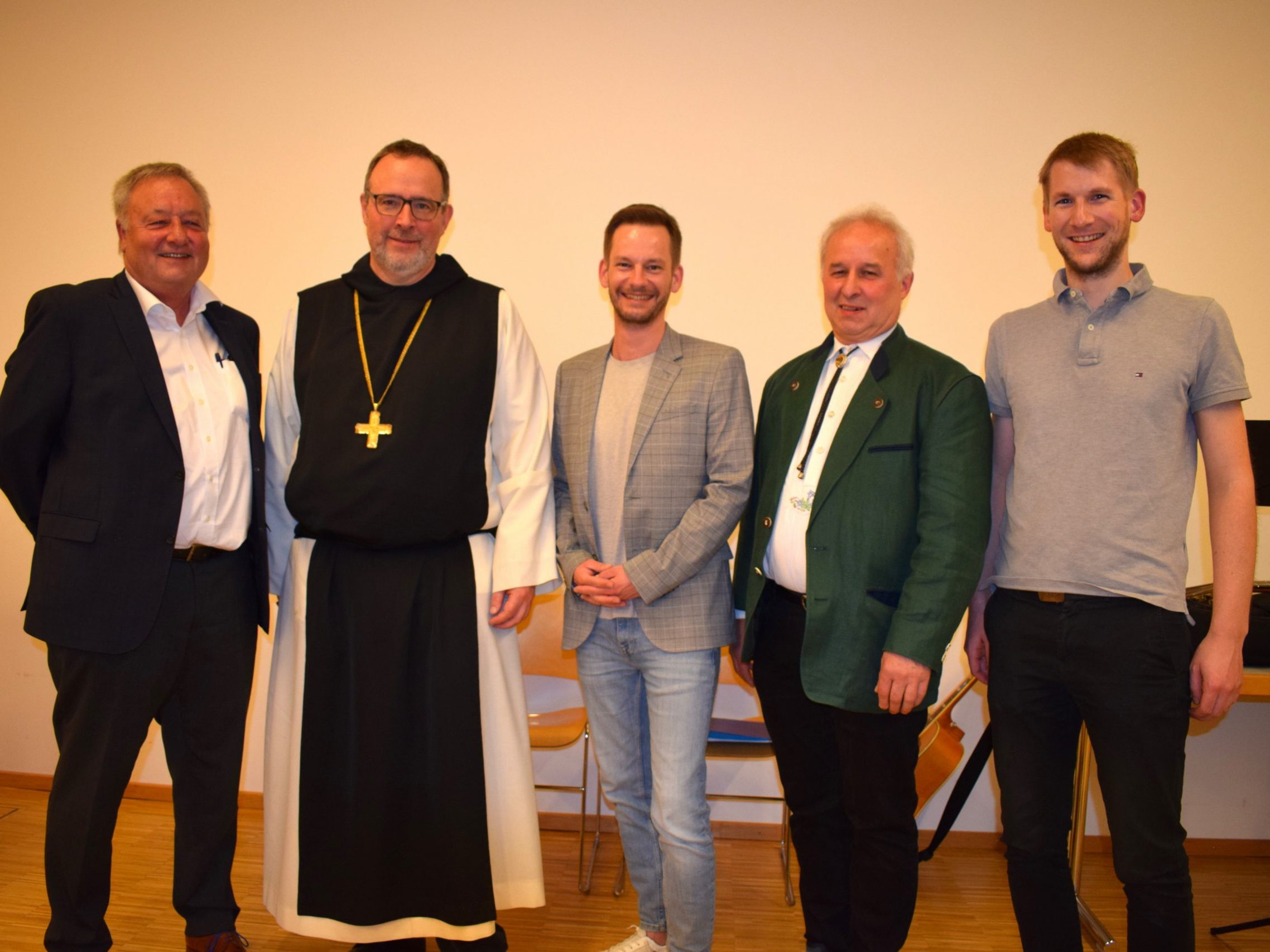 Dr. Markus Hämmerle, Abt Vinzenz Wohlwend, Bgm. Philipp Fasser, Friedrich Vögel und Mathias Willam zeichneten für den interessanten Abend verantwortlich.