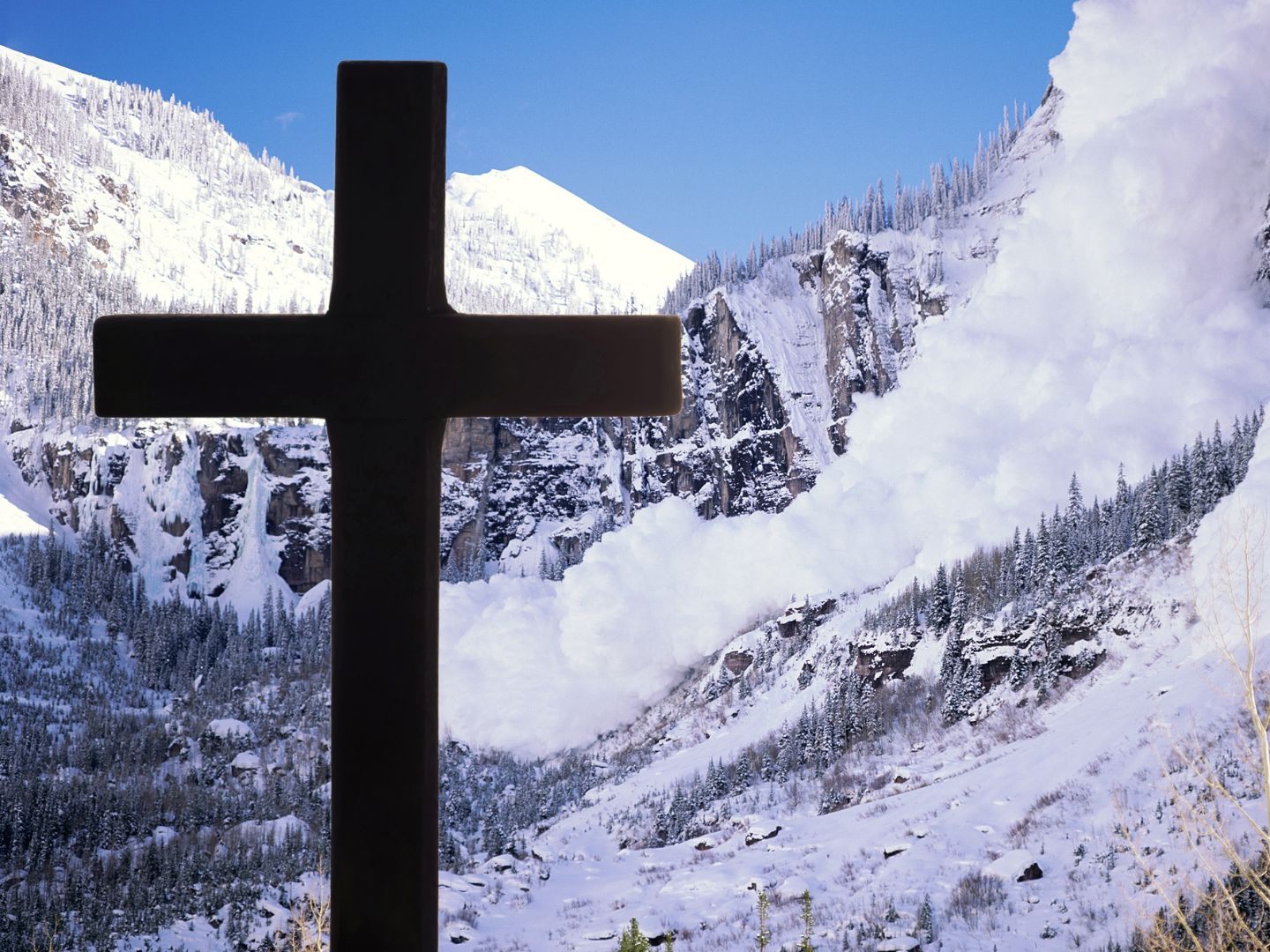 Person in Tirol von Lawine mitgerissen und getötet Person in Tirol von Lawine mitgerissen und getötet