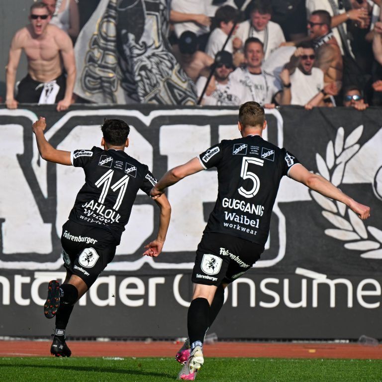 Sofian Bahloul drehte nach seinem Treffer zu seinen Fans ab.