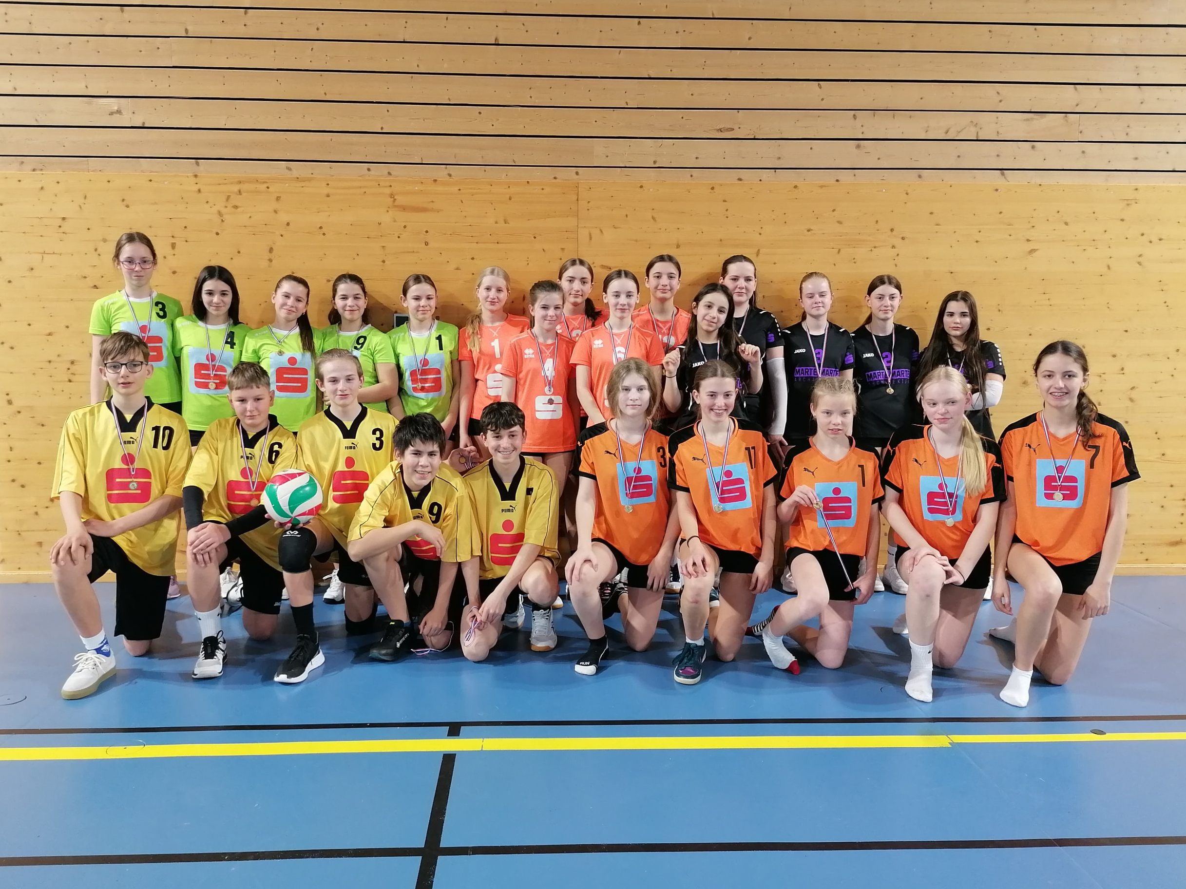 Die Teilnehmerschar.