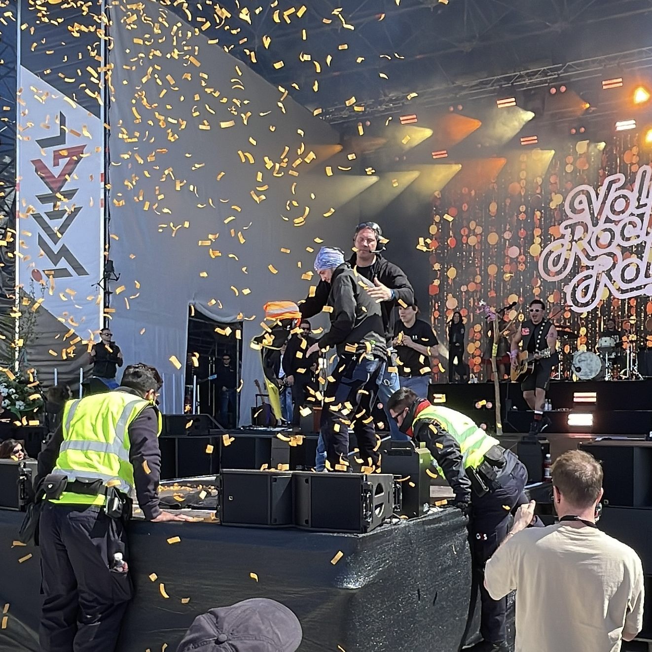 Konzert unterbrochen: Veranstalter und Künstler nahmen Aktion gelassen.