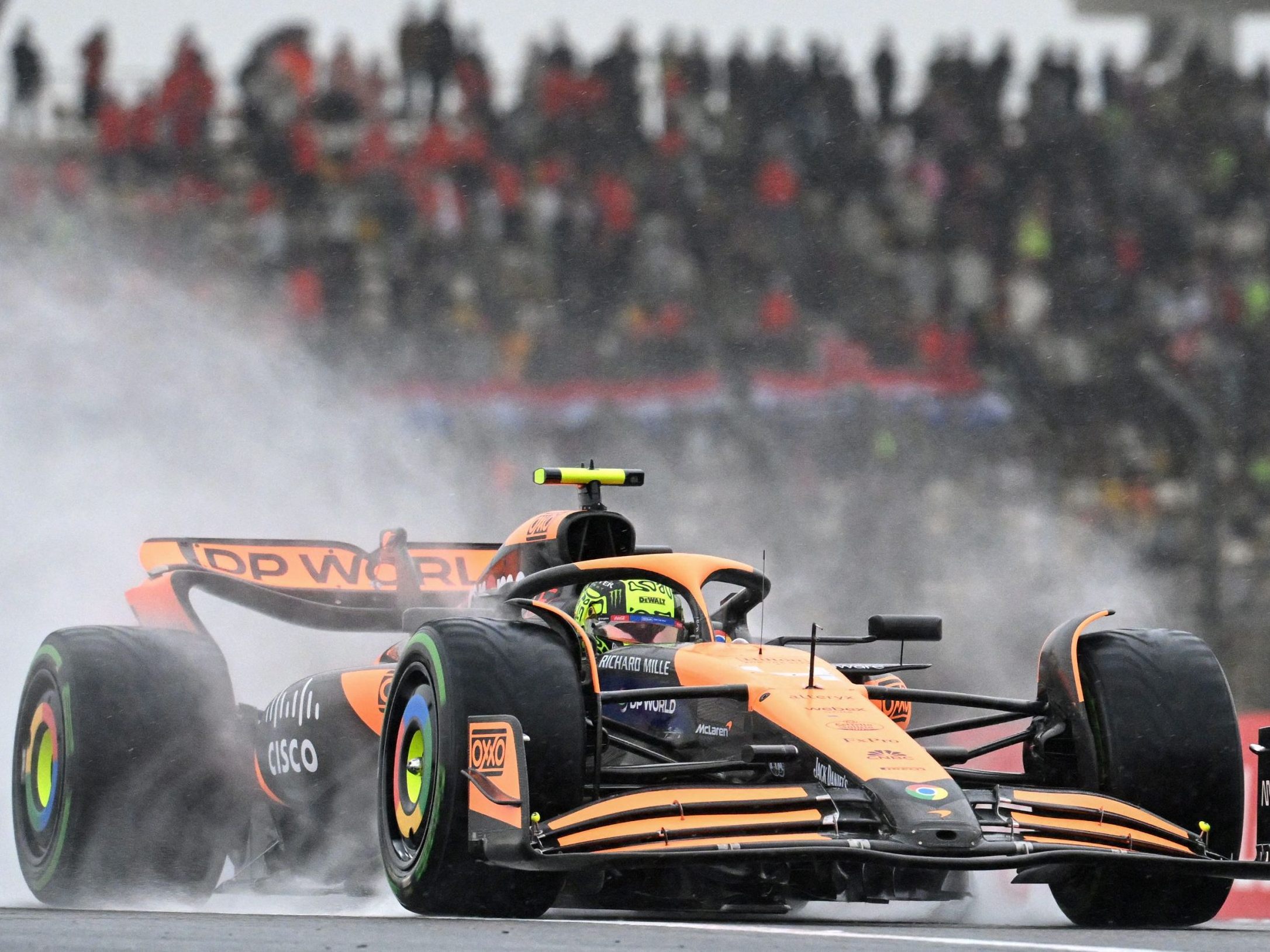Lando Norris war der schnellste Mann im nassen Sprint-Qualifying in China. Lando Norris war der schnellste Mann im nassen Sprint-Qualifying in China.