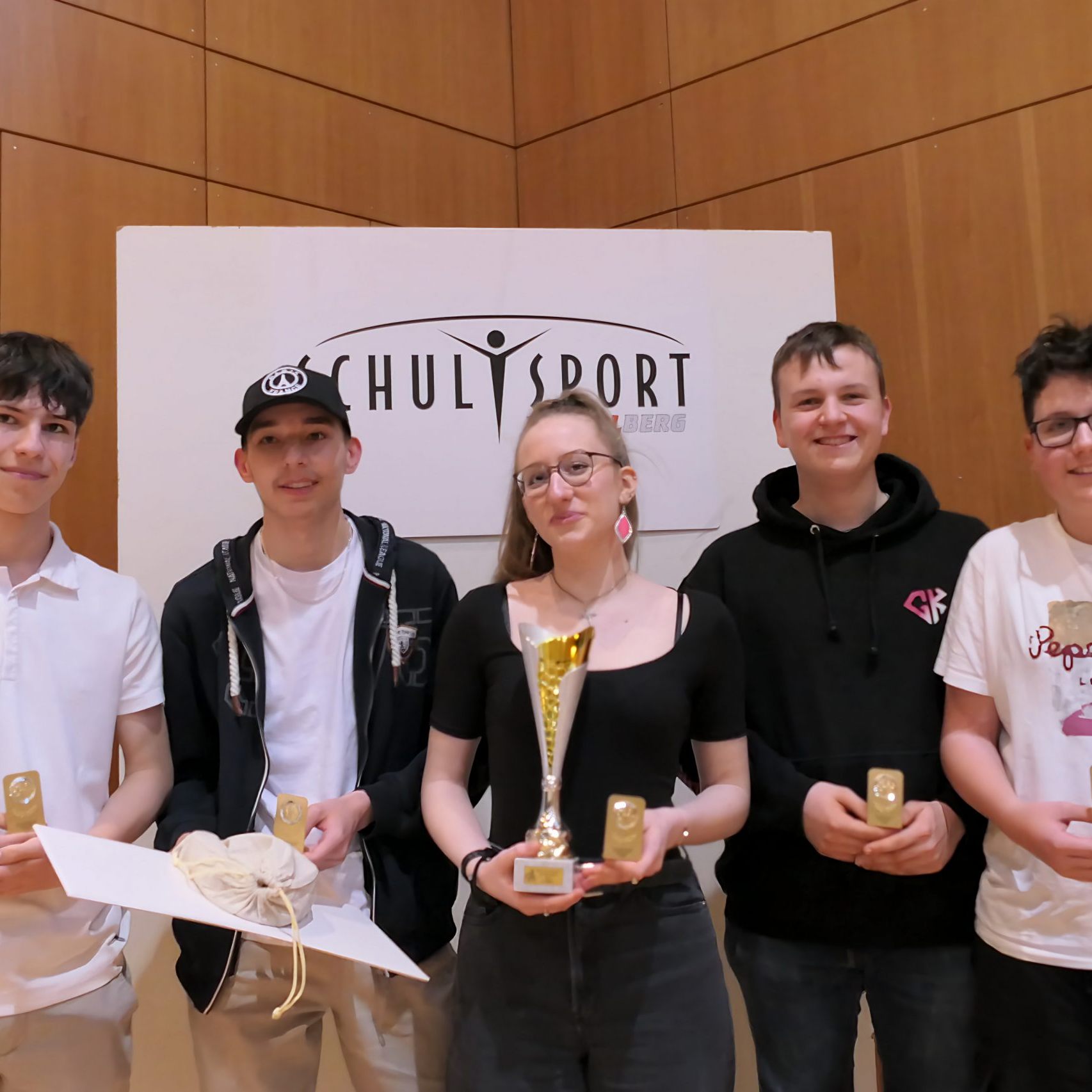 Das BG/BRG Feldkirch Rebberggasse wurde im Schulschach der Oberstufen Sieger und tritt nun österreichweit an.