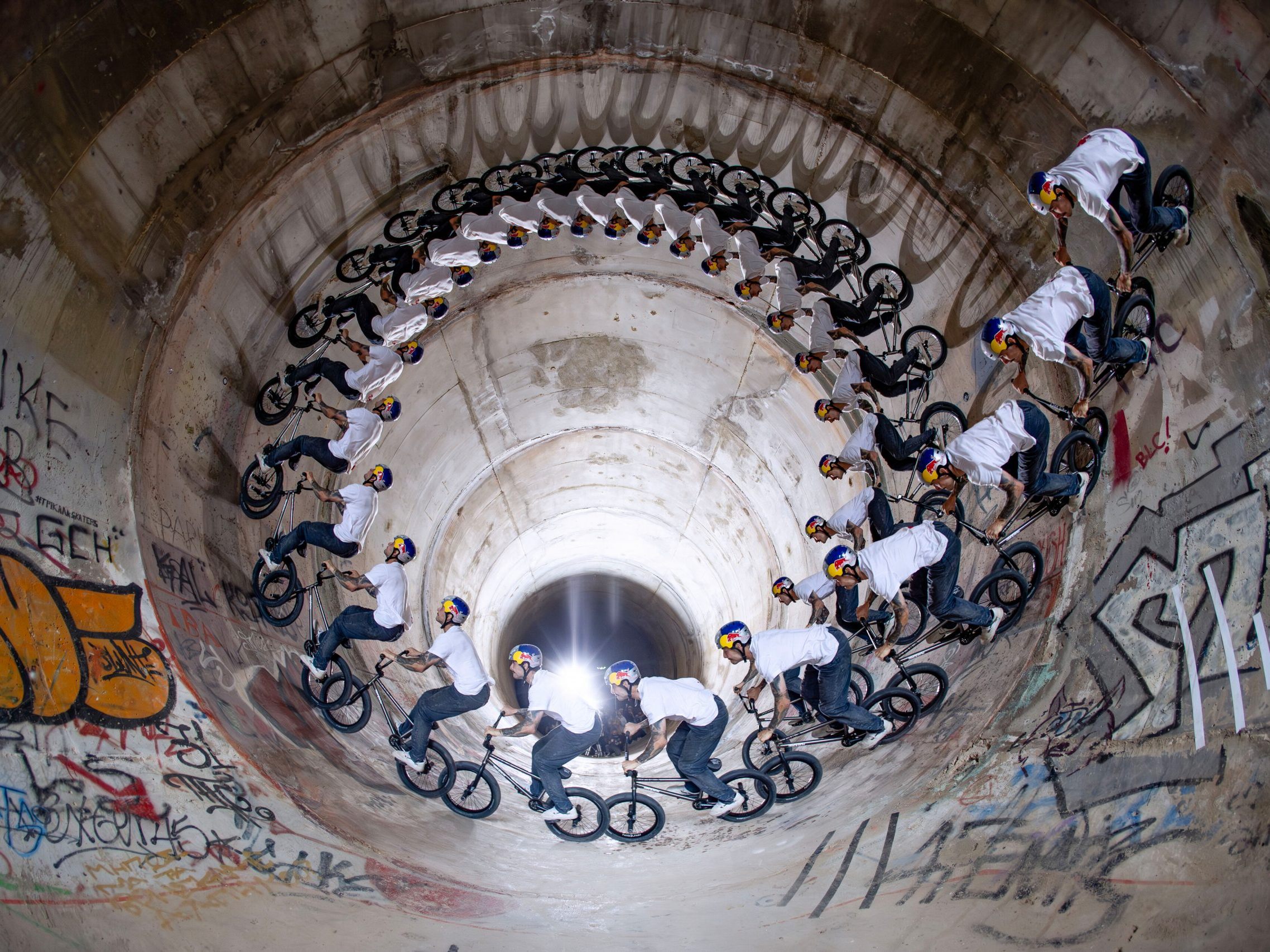 Ein irrer BMX-Weltredkord. Ein irrer BMX-Weltredkord.