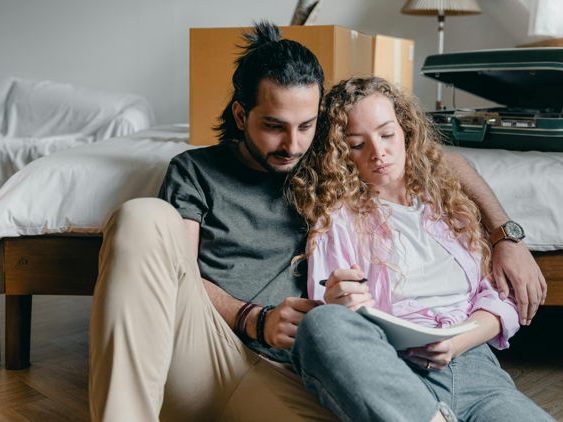 Wohnen ist ein Grundbedürfnis. Das Wort sollte für Geborgenheit und Glück und nicht für Belastung, Stress und Schulden stehen.