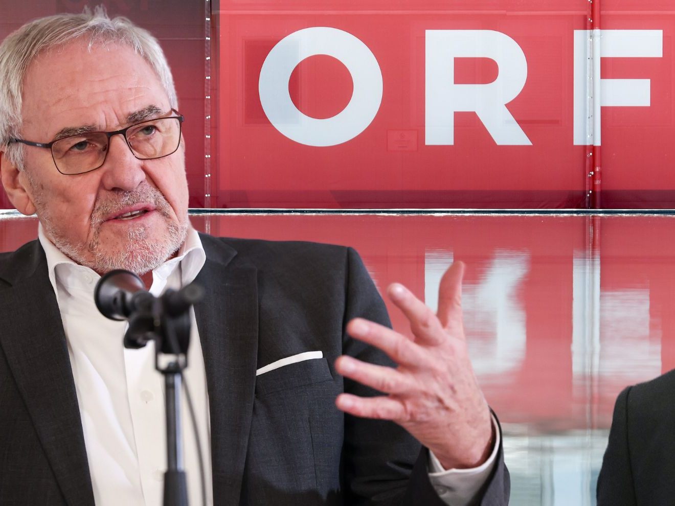Die Tabelle umfasst jener Mitarbeiter des öffentlich-rechtlichen Rundfunks, die über 170.000 Euro verdienen. (Symbolbild) Die Tabelle umfasst jener Mitarbeiter des öffentlich-rechtlichen Rundfunks, die über 170.000 Euro verdienen. (Symbolbild)