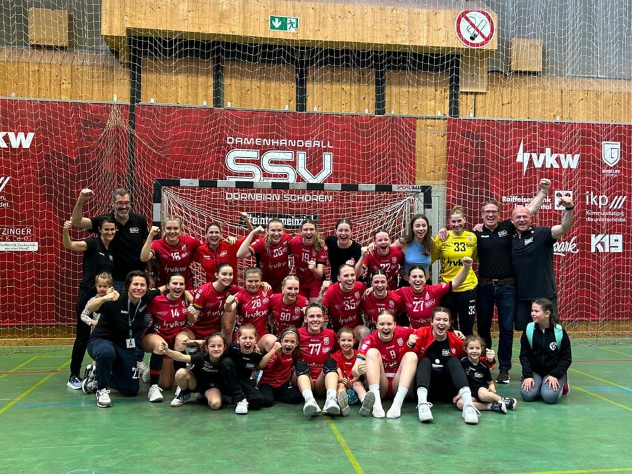 Die Schoren-Girls sicherten sich den Meistertitel und den direkten Wiederaufstieg in die Meisterliga Die Schoren-Girls sicherten sich den Meistertitel und den direkten Wiederaufstieg in die Meisterliga