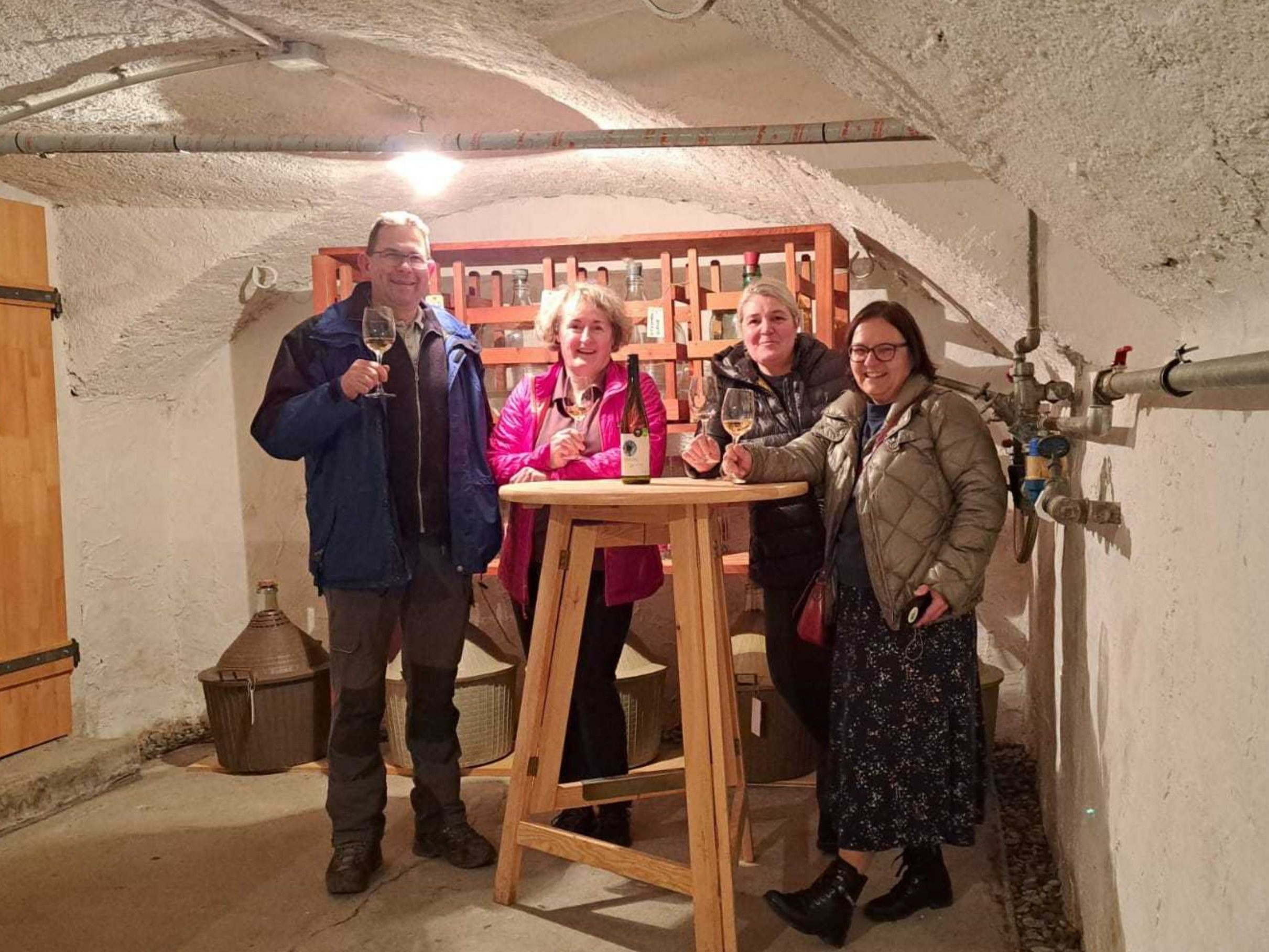 Die Vereinsgründer von "Torkel im Tobel" wollen das historische Presshaus in Klaus erhalten. Die Vereinsgründer von "Torkel im Tobel" wollen das historische Presshaus in Klaus erhalten.