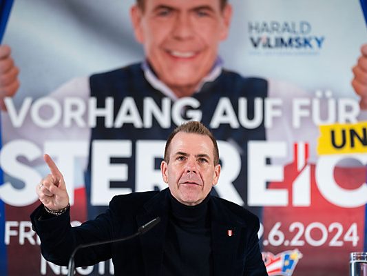 Die FPÖ liegt in Umfragen stabil auf Platz 1. Die FPÖ liegt in Umfragen stabil auf Platz 1.