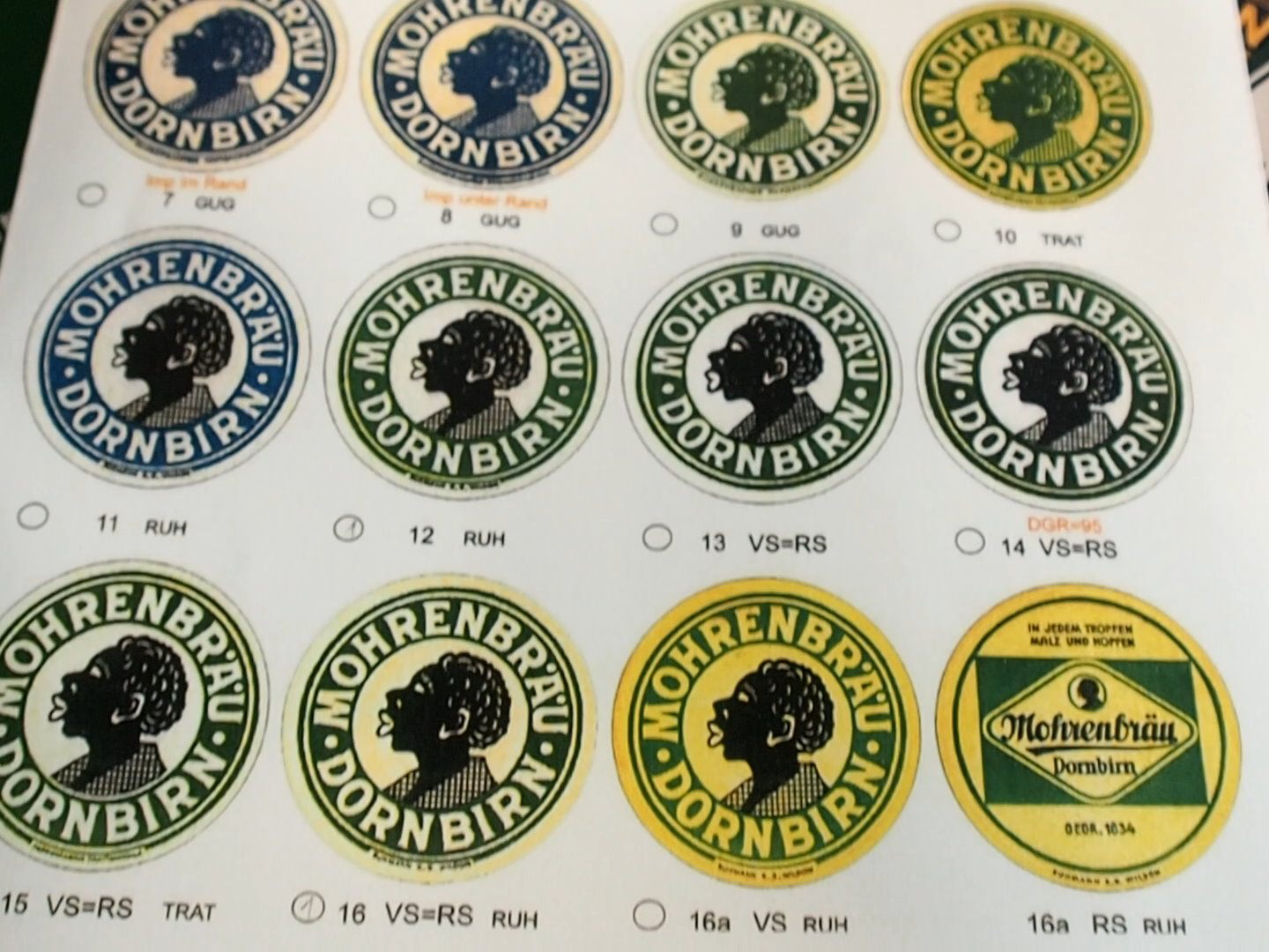 Am Wochende wird die Mohrenbrauerei von Brauerei-Souvenir-Sammlern erobert. Am Wochende wird die Mohrenbrauerei von Brauerei-Souvenir-Sammlern erobert.