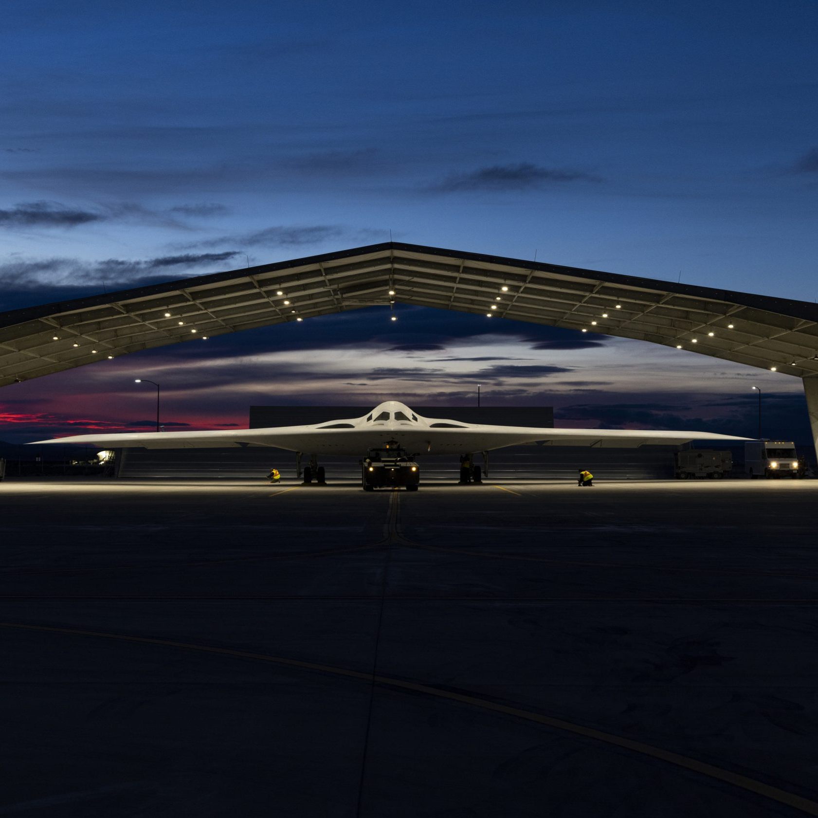 Die B-21 Raider ist der Nachfolger der B-2 Spirit, ebenfalls von Northrop Grumman gebaut.