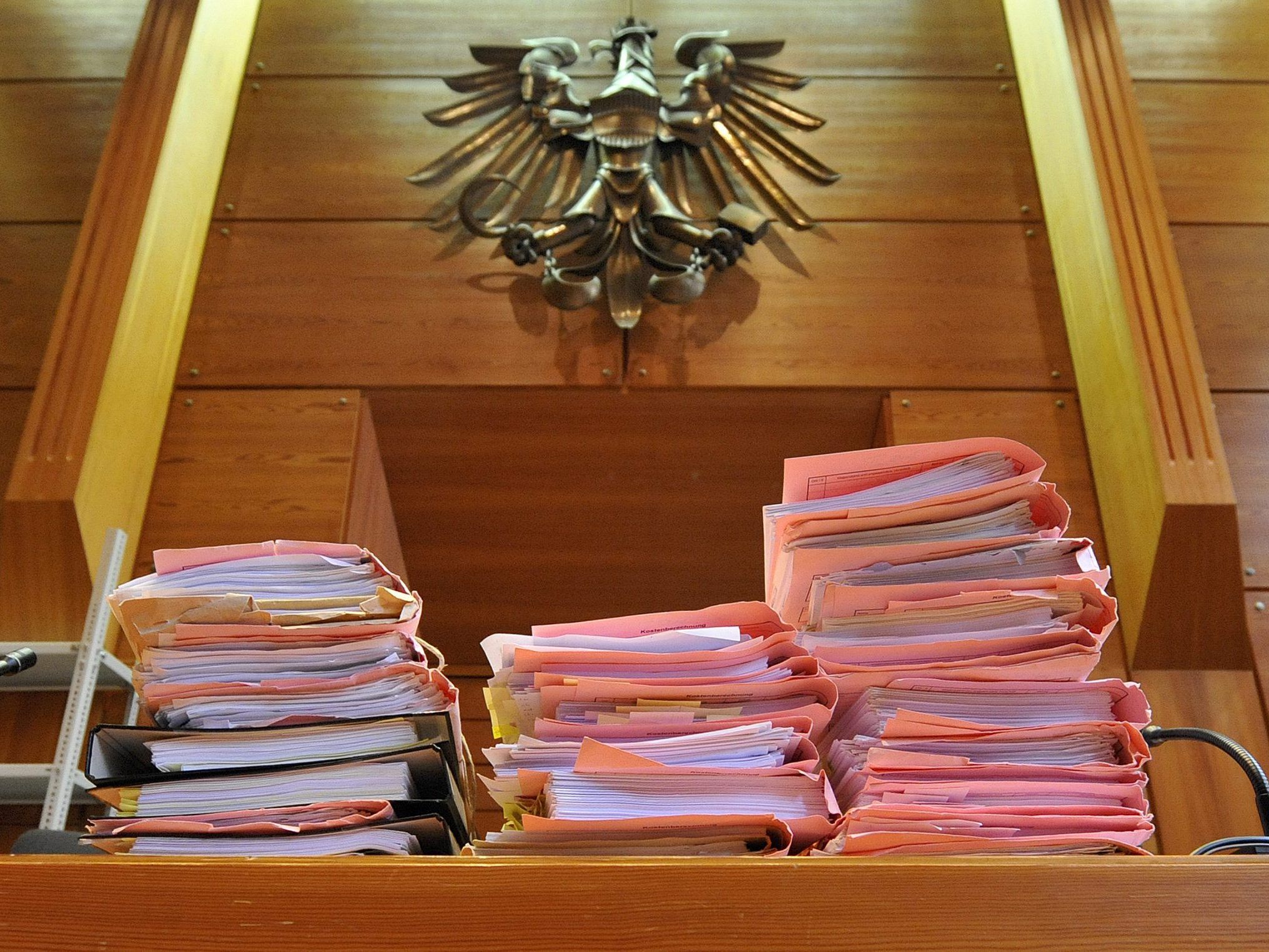 Der Mann wurde zu zwei Jahren unbedingter Haft verurteilt.