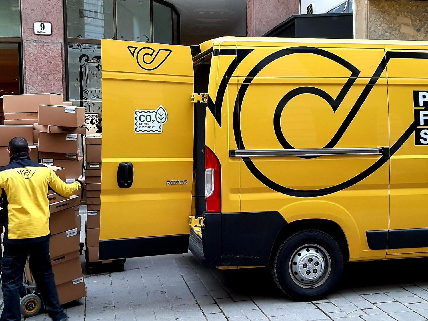 Die Post steigerte ihren Gewinn. Die Post steigerte ihren Gewinn.