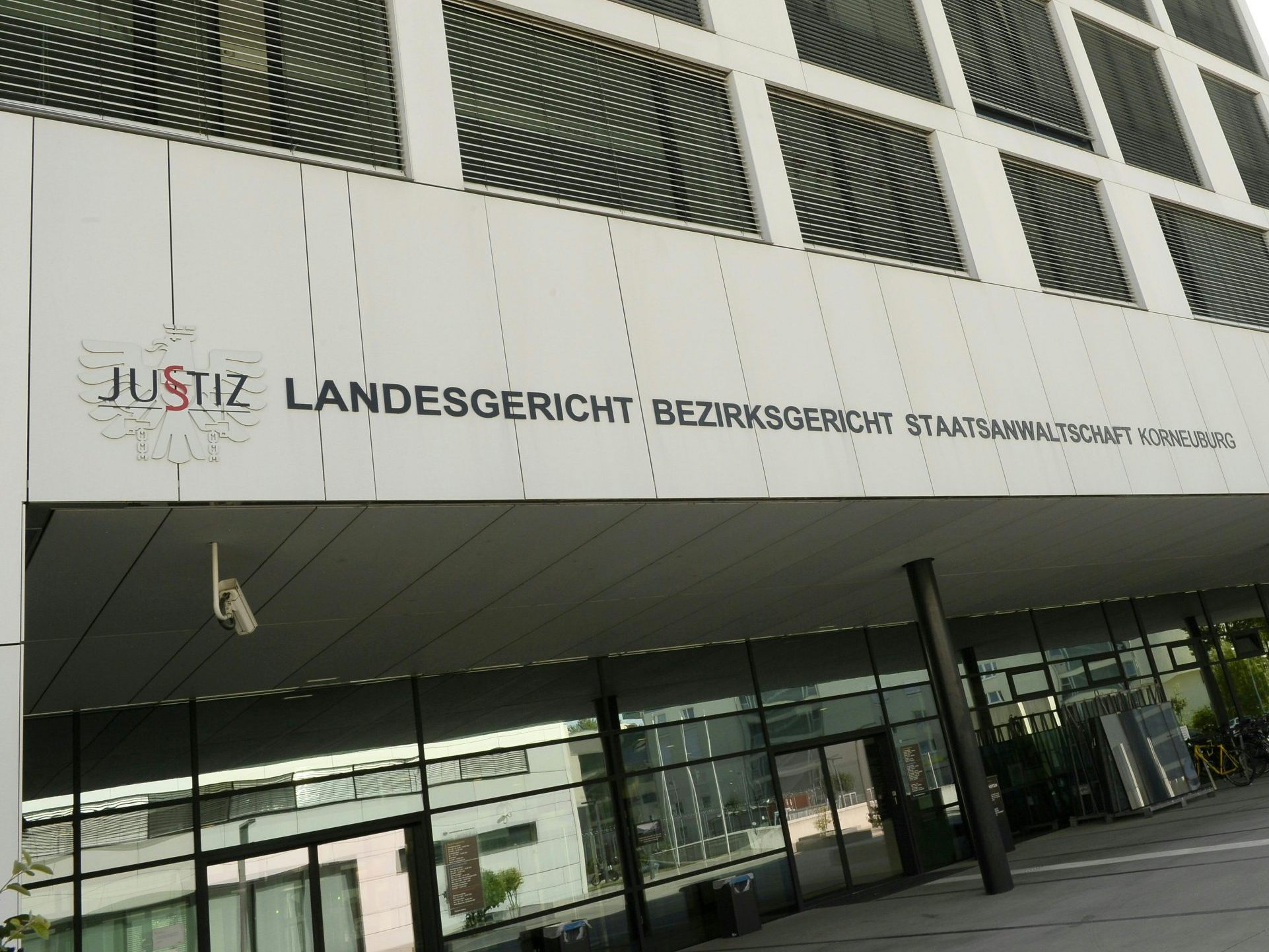 Das Gericht in korneuburg sprach den ehemaligen Musikschuldirektor schuldig. Das Gericht in korneuburg sprach den ehemaligen Musikschuldirektor schuldig.