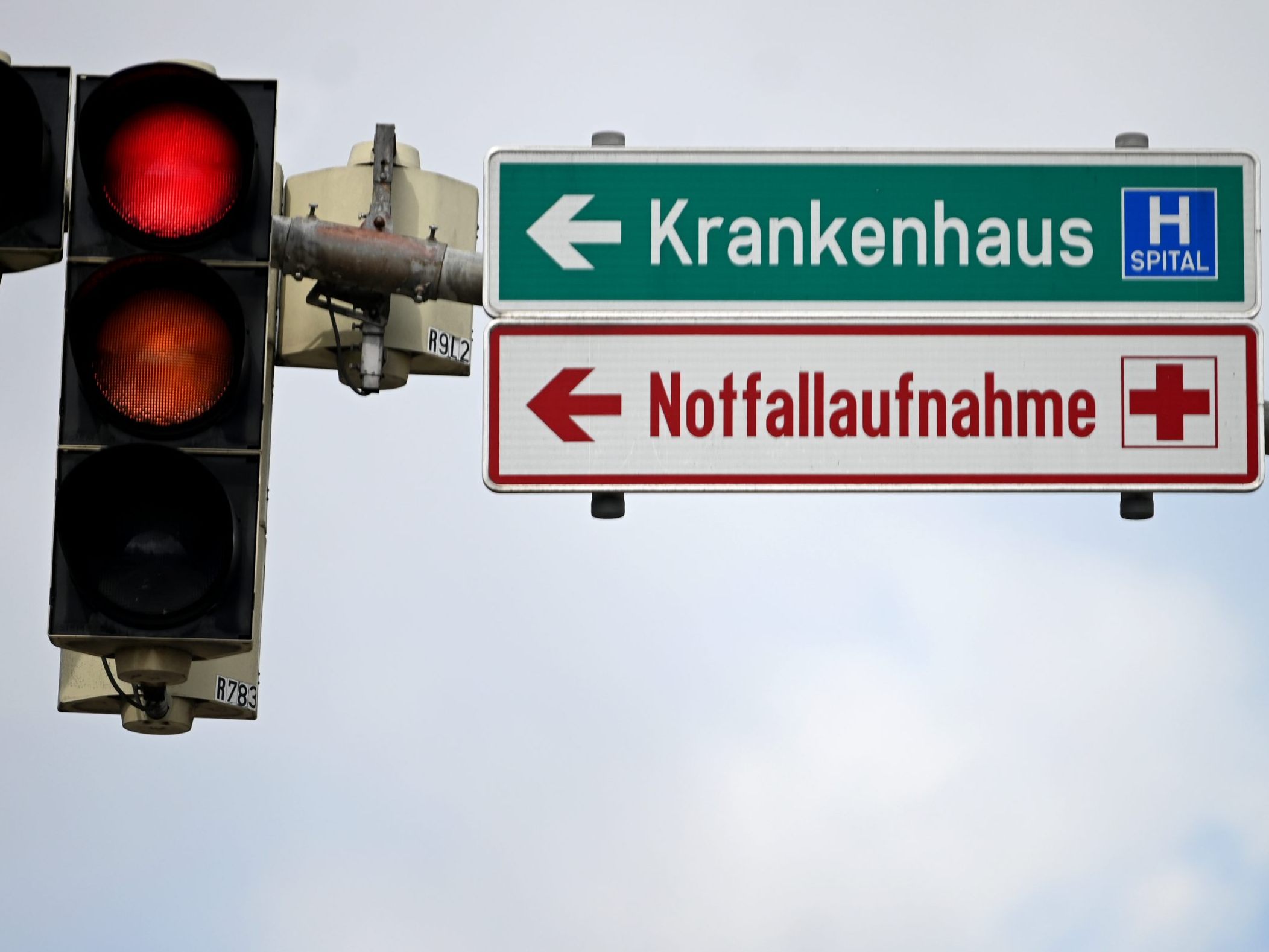 Der junge Mostviertler erlitt Beckenverletzungen. Der junge Mostviertler erlitt Beckenverletzungen.