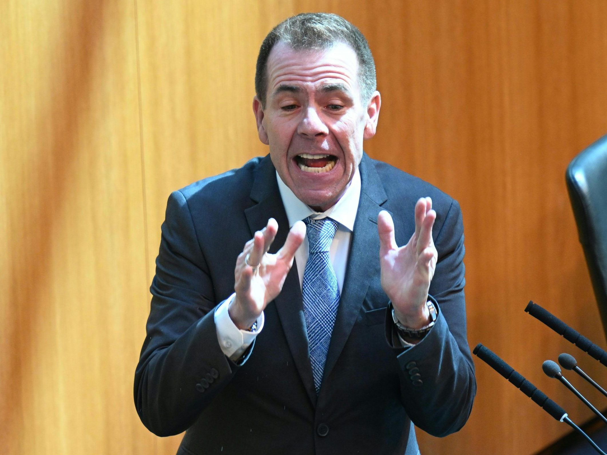 Die SPÖ darf "fpö.eu" und "vilimsky.eu" nicht mehr verwenden. Die SPÖ darf "fpö.eu" und "vilimsky.eu" nicht mehr verwenden.