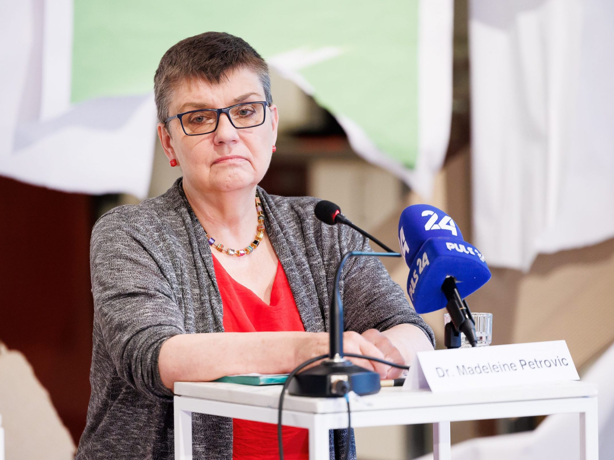 Ex-Grünen-Chefin Petrovic will bei der NR-Wahl antreten.