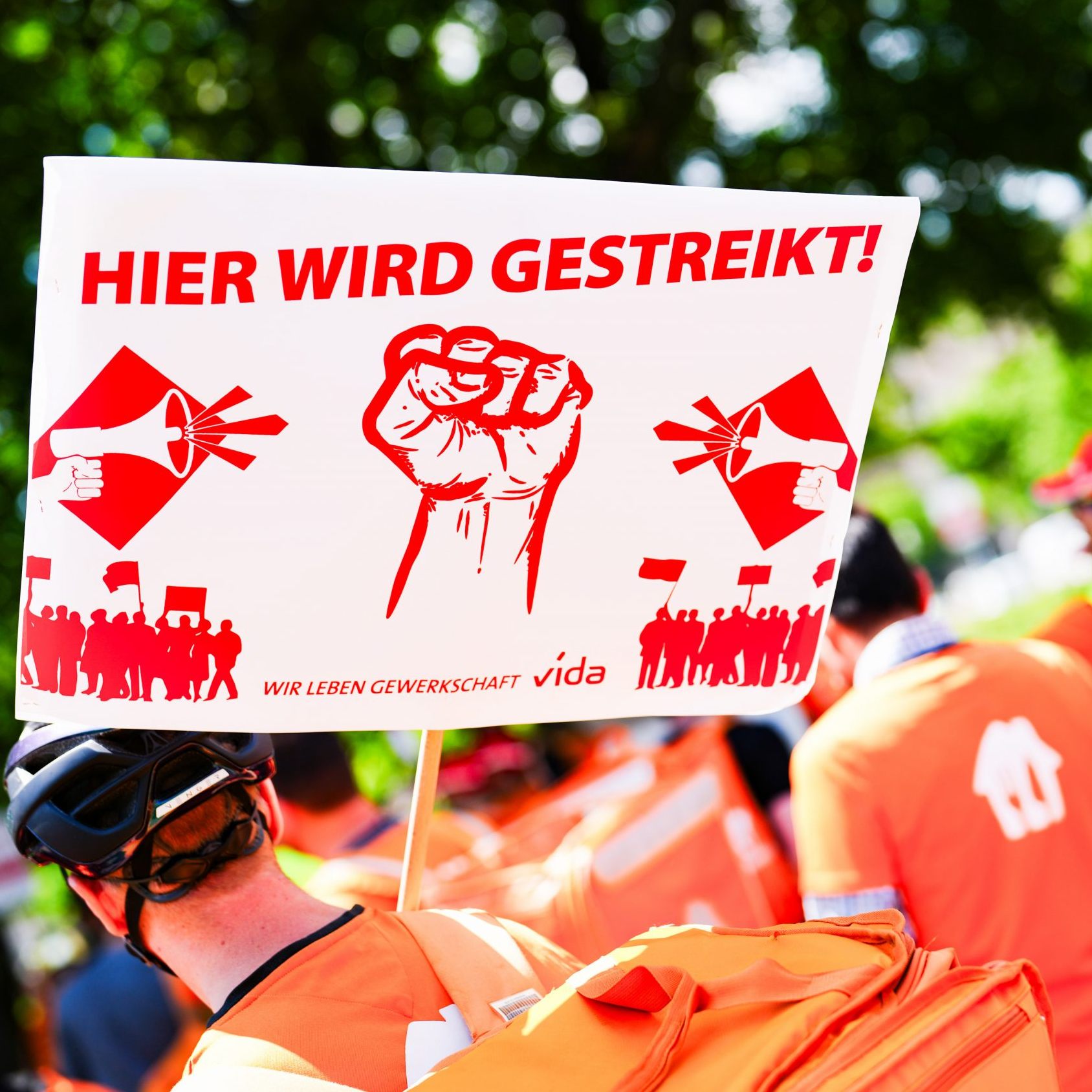 Warnstreik der Fahrradboten für einen KV.