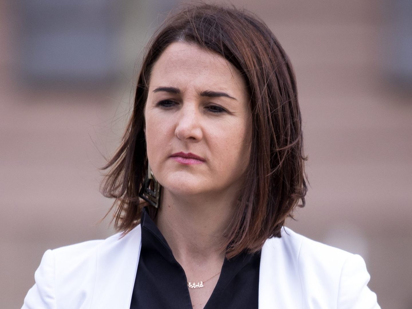 Mair spricht sich für eine Vollzeitarbeit-Pflicht nach einem abgeschlossenen Studium aus. Mair spricht sich für eine Vollzeitarbeit-Pflicht nach einem abgeschlossenen Studium aus.