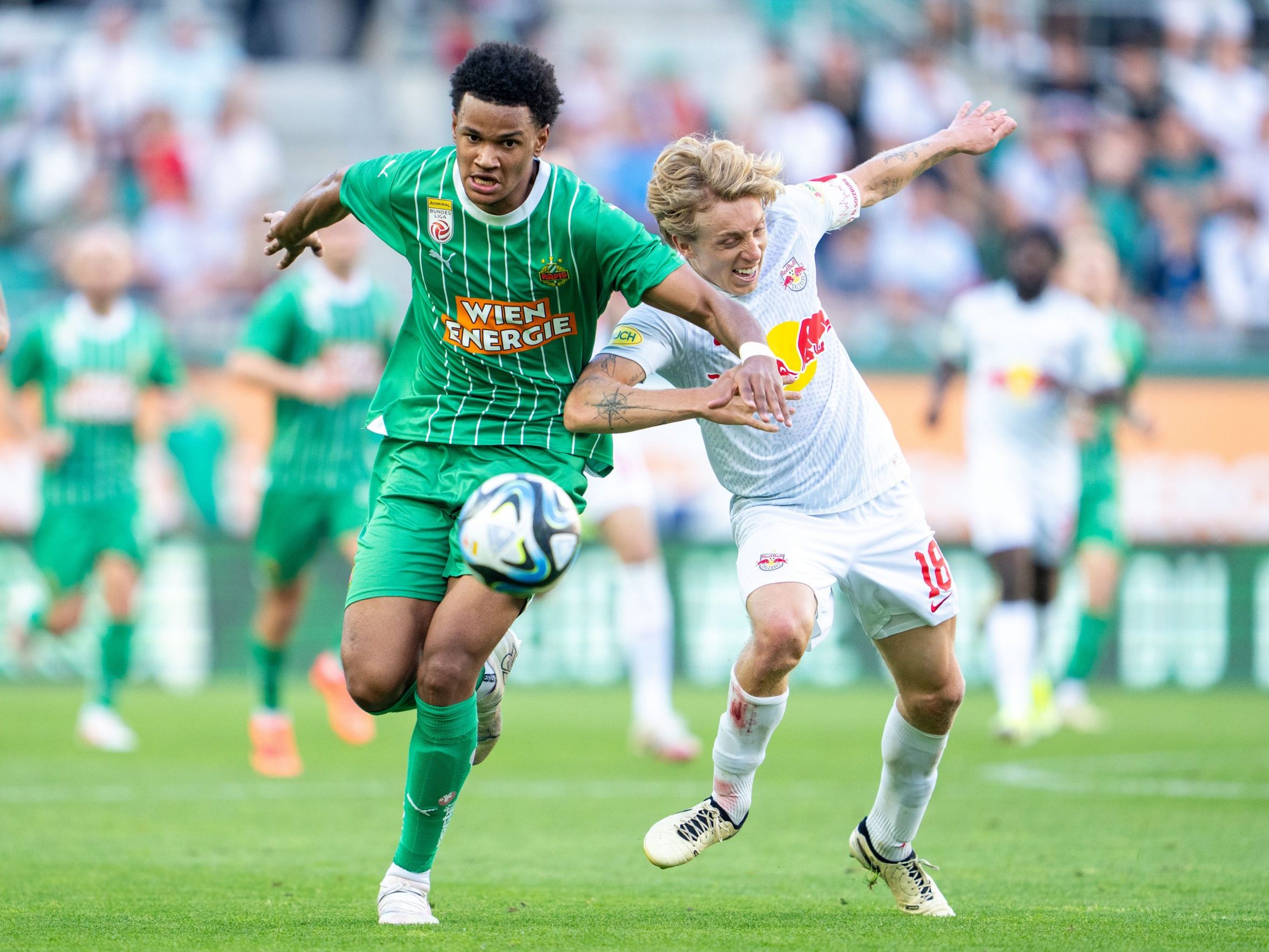 Rapid Wien fügte Red Bull Salzburg Niederlage zu.