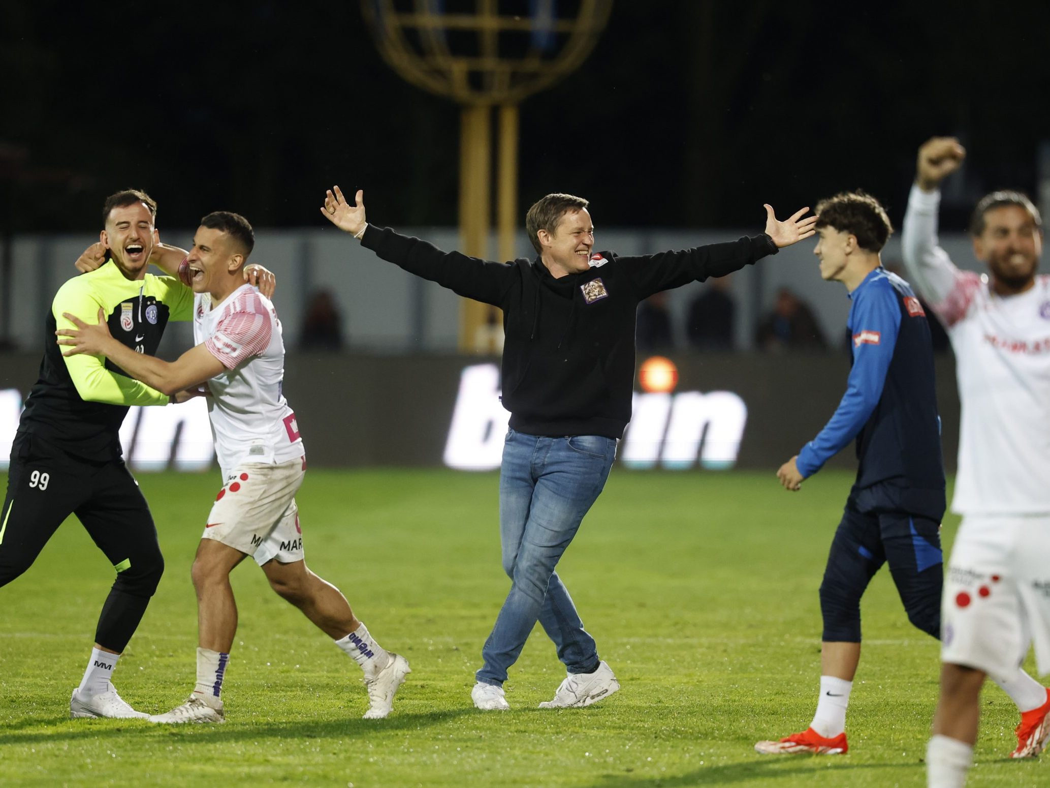 Die "Veilchen" sicherten sich in den Play-off-Spielen gegen Hartberg den letzten Europacup-Platz. Die "Veilchen" sicherten sich in den Play-off-Spielen gegen Hartberg den letzten Europacup-Platz.