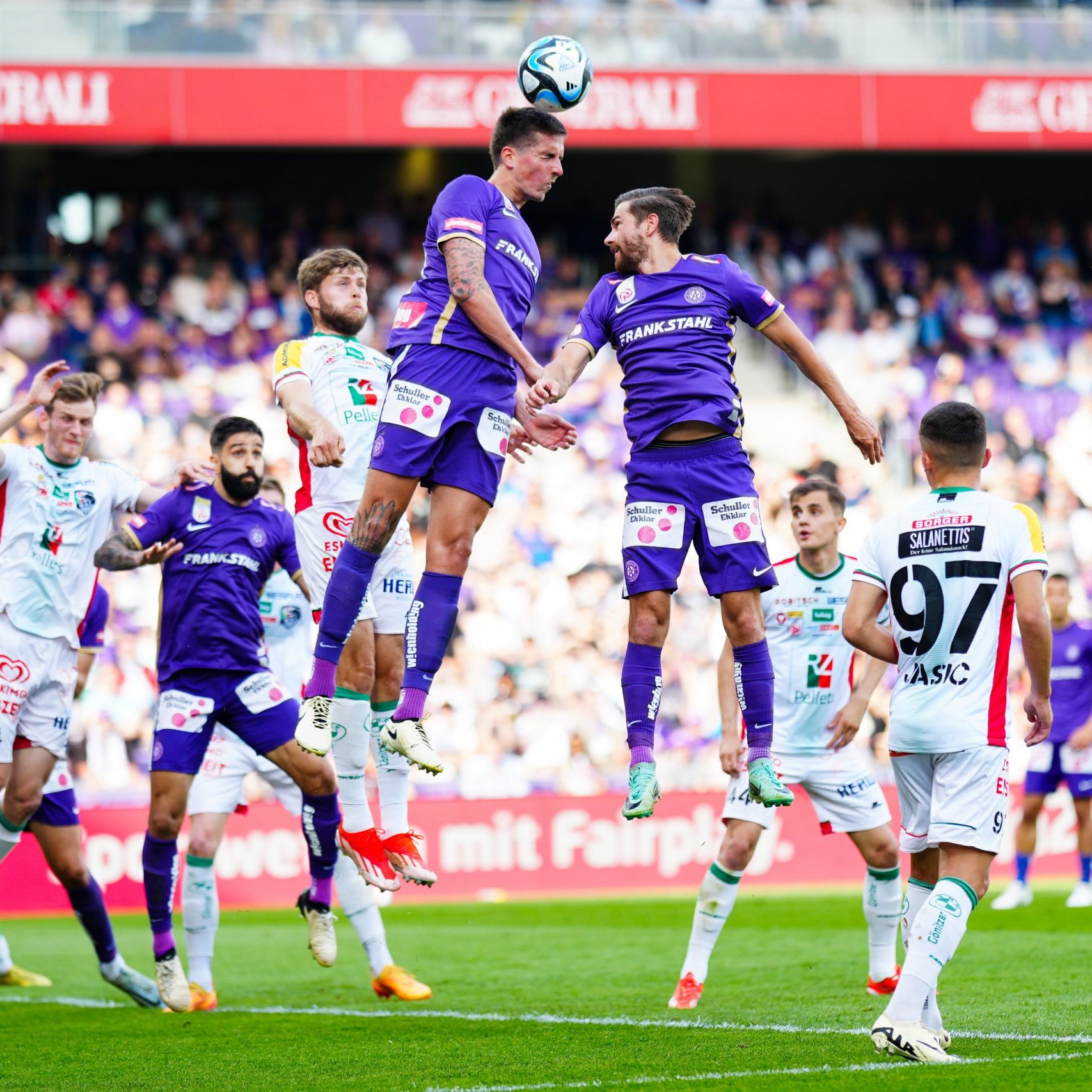 Die Wiener Austria musste eine Heimniederlage gegen den WAC einstecken.
