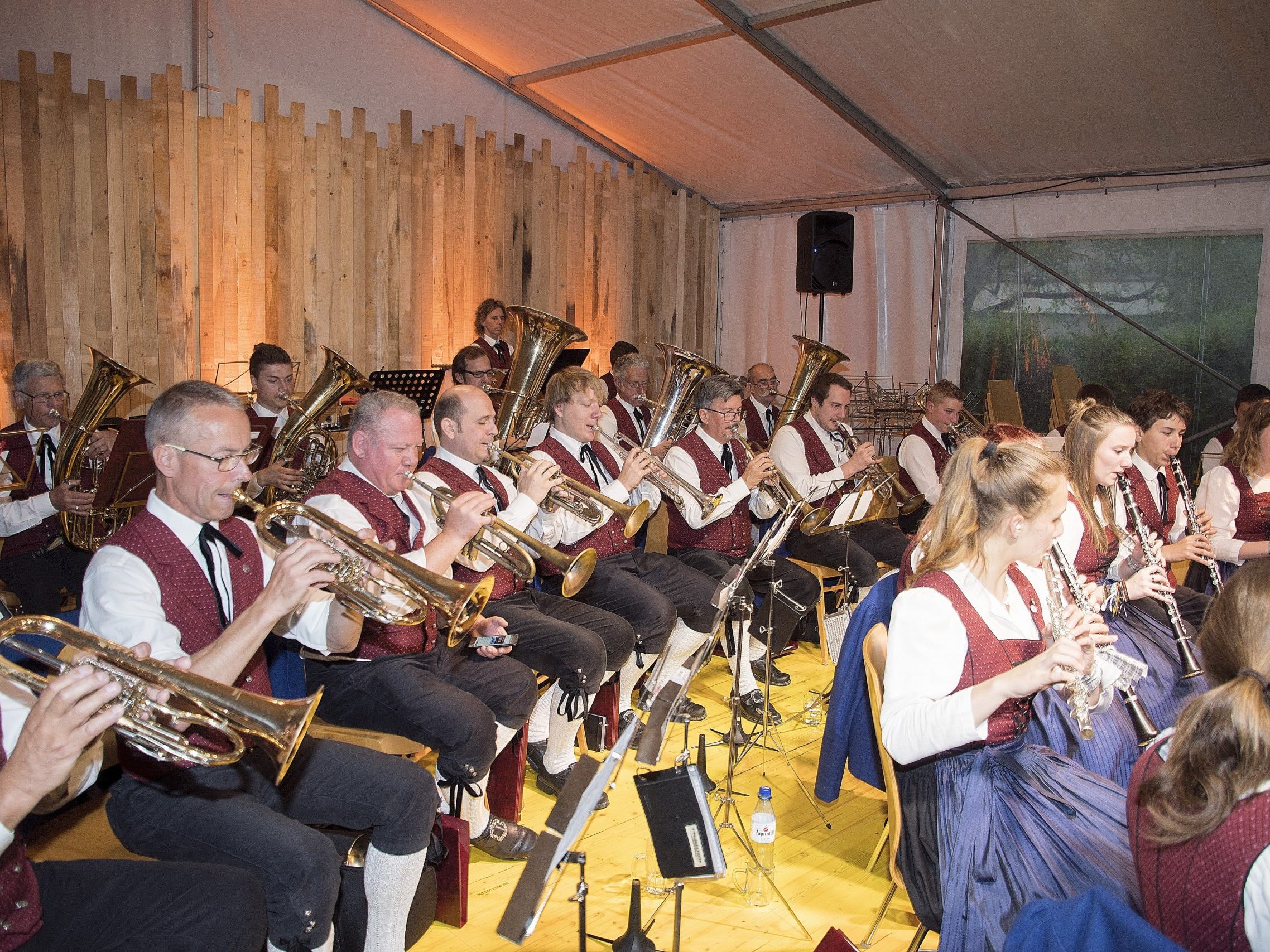 Neben Musik steht auch bei der vierten Auflage des Hatler Dorffäschts Geselligkeit und gemütliches Beisammensein im Mittelpunkt.