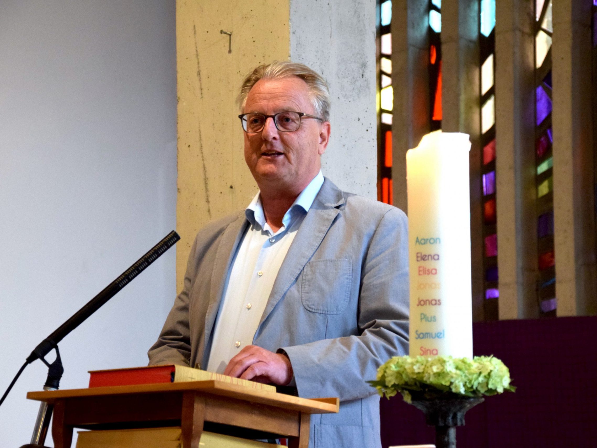 Bgm. Martin Vallaster, Bartholomäberg: „Peter Schnetzer und Walter Beiser waren ein großartiges Team. Im Ländle ist es wohl nicht oft der Fall gewesen in der Vergangenheit, dass zwei Personen eine Feuerwehr über mehr als drei Jahrzehnte begleitet und geführt haben."