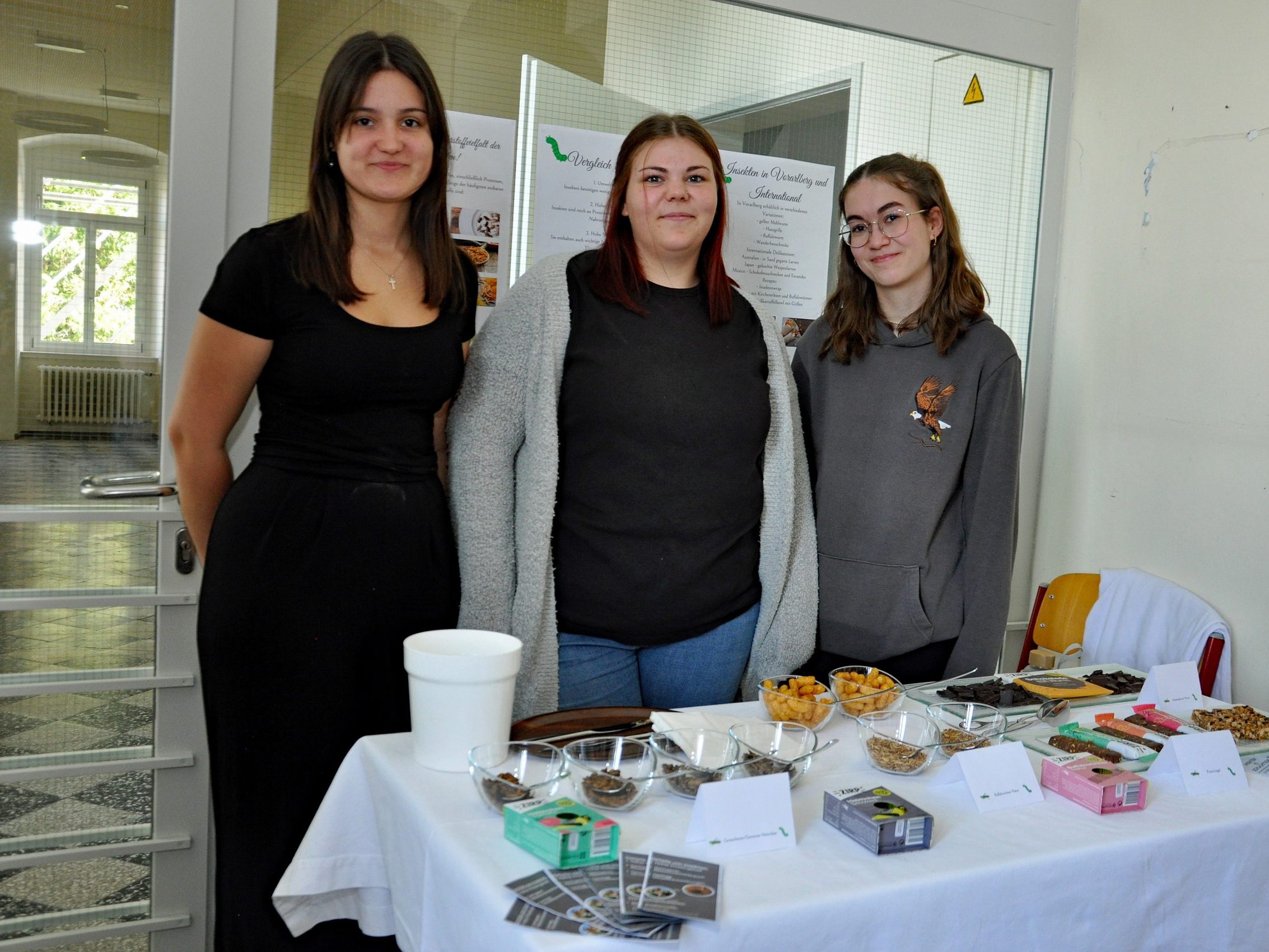 Die Schülerinnen der 3FW (Fachschule für wirtschaftliche Berufe) hatten eine proteinreiche Jause vorbereitet.