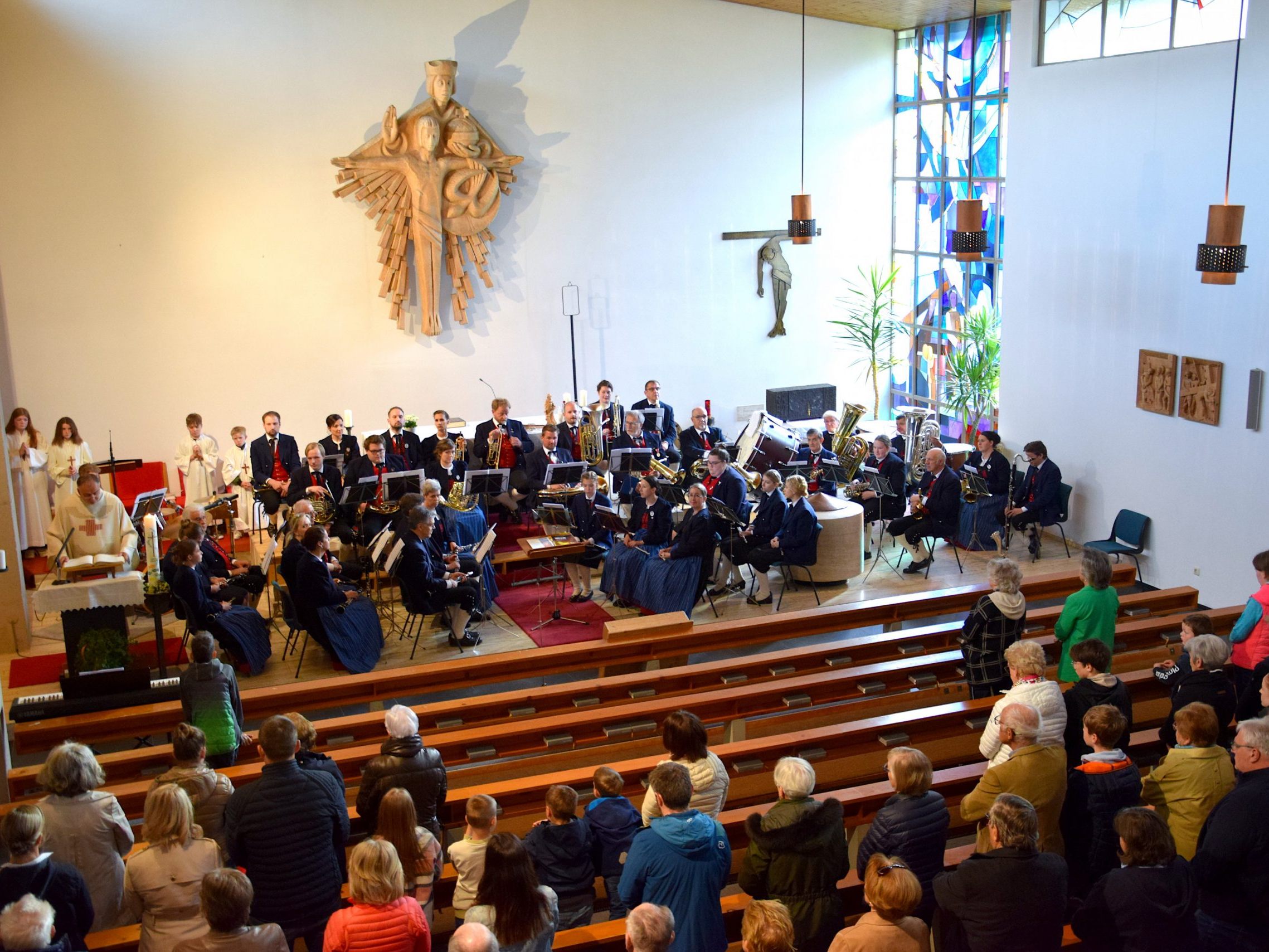 Die Trachtenkapelle Gantschier musizierte in der Pfarrkirche Gantschier.